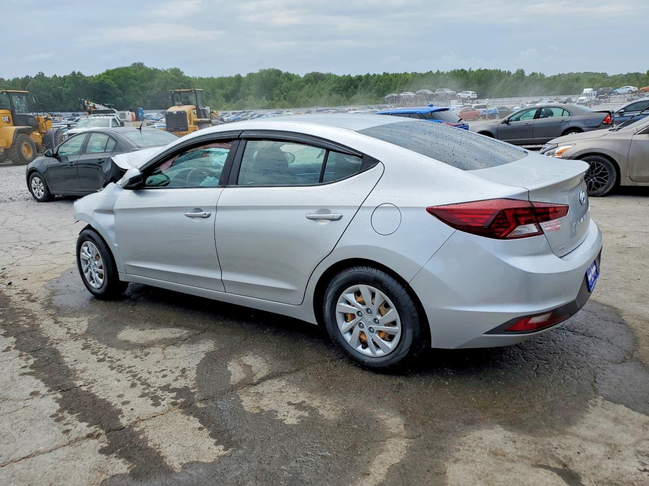 2019 Hyundai Elantra Se Silver vin: 5NPD74LF2KH402550