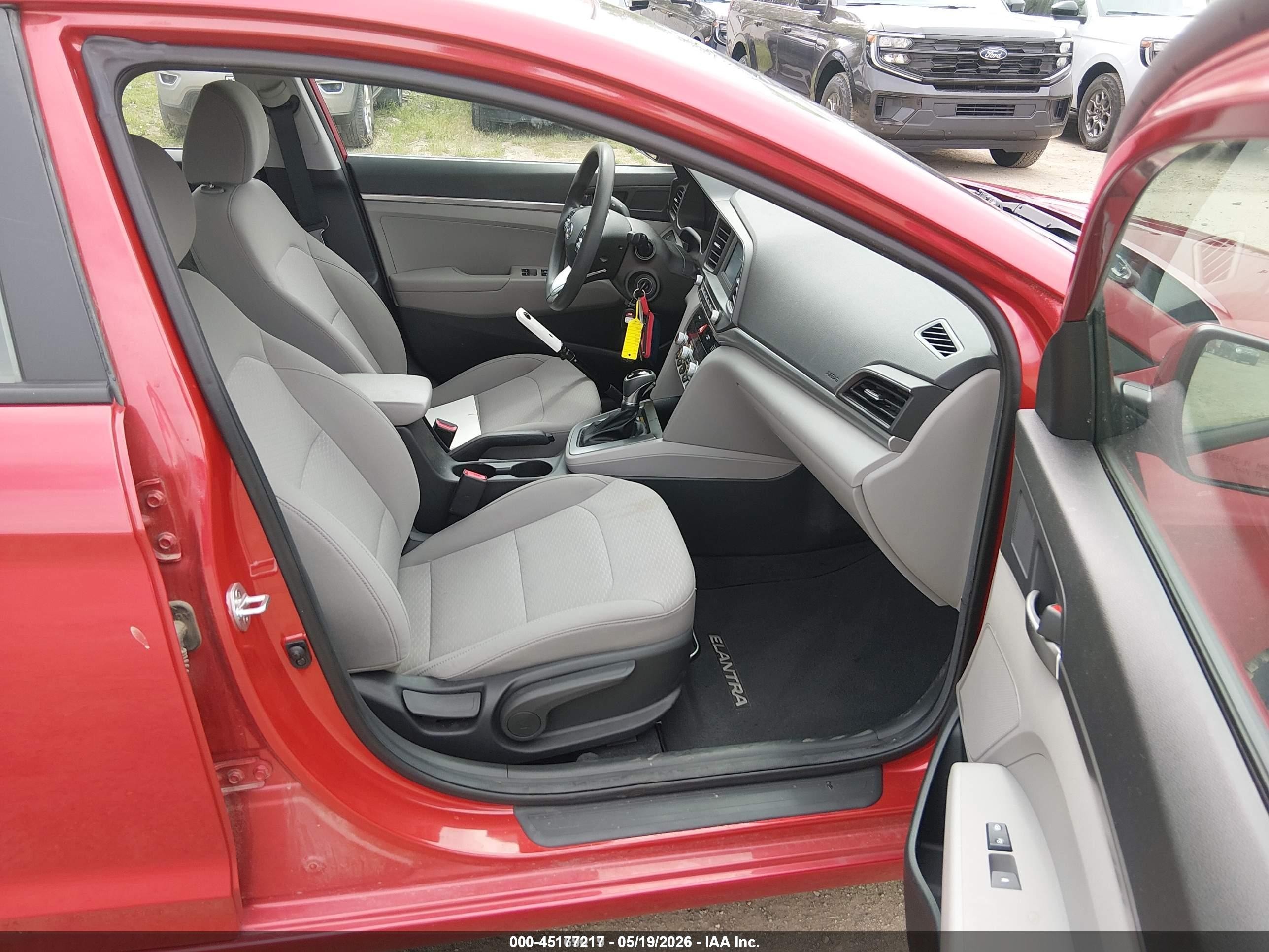 2020 Hyundai Elantra Se Red vin: 5NPD74LF2LH605987