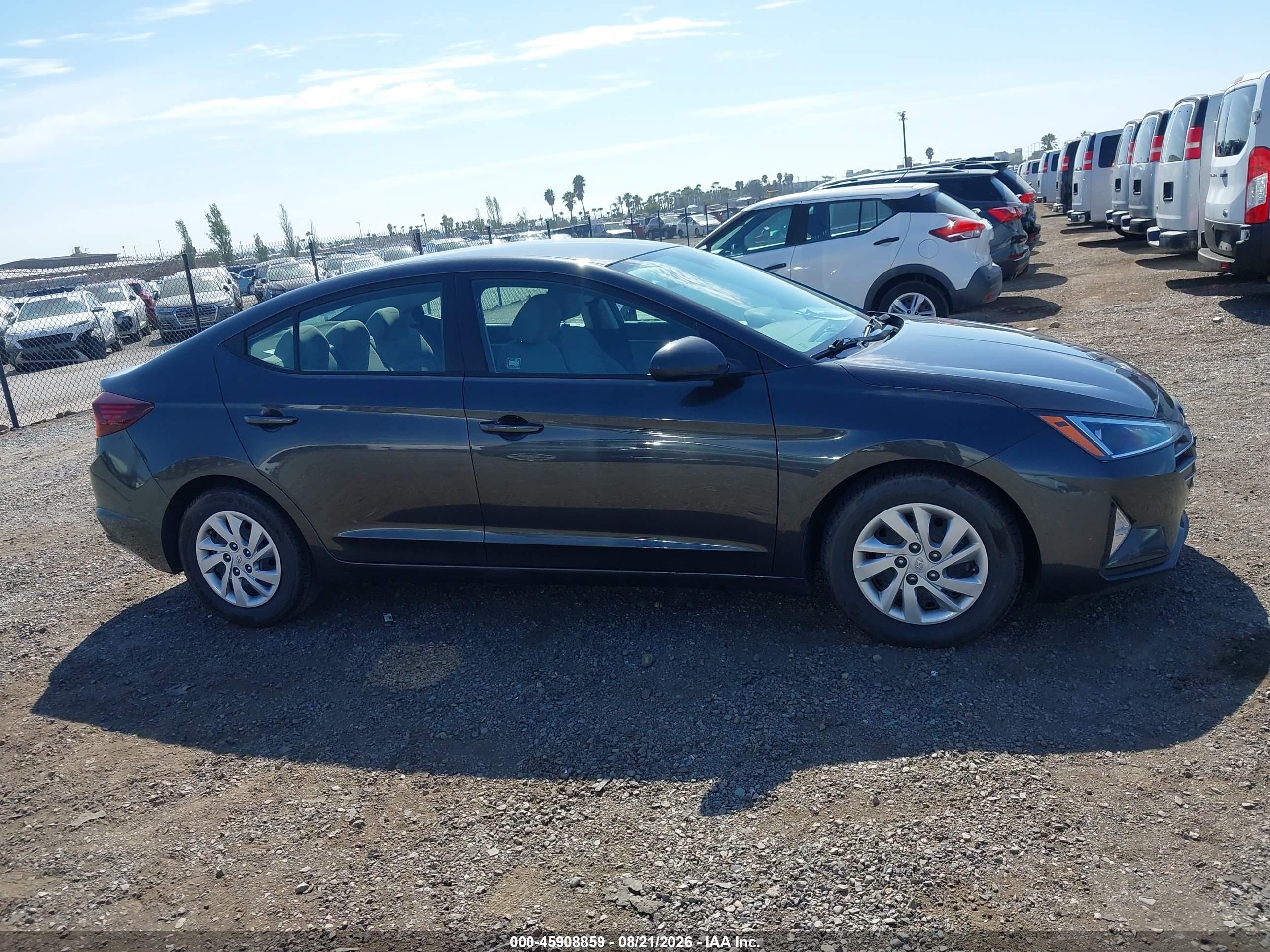 2020 Hyundai Elantra Se Серый vin: 5NPD74LF2LH612065