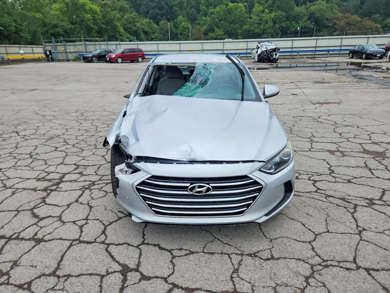 2017 Hyundai Elantra Se Silver vin: 5NPD74LF3HH172588