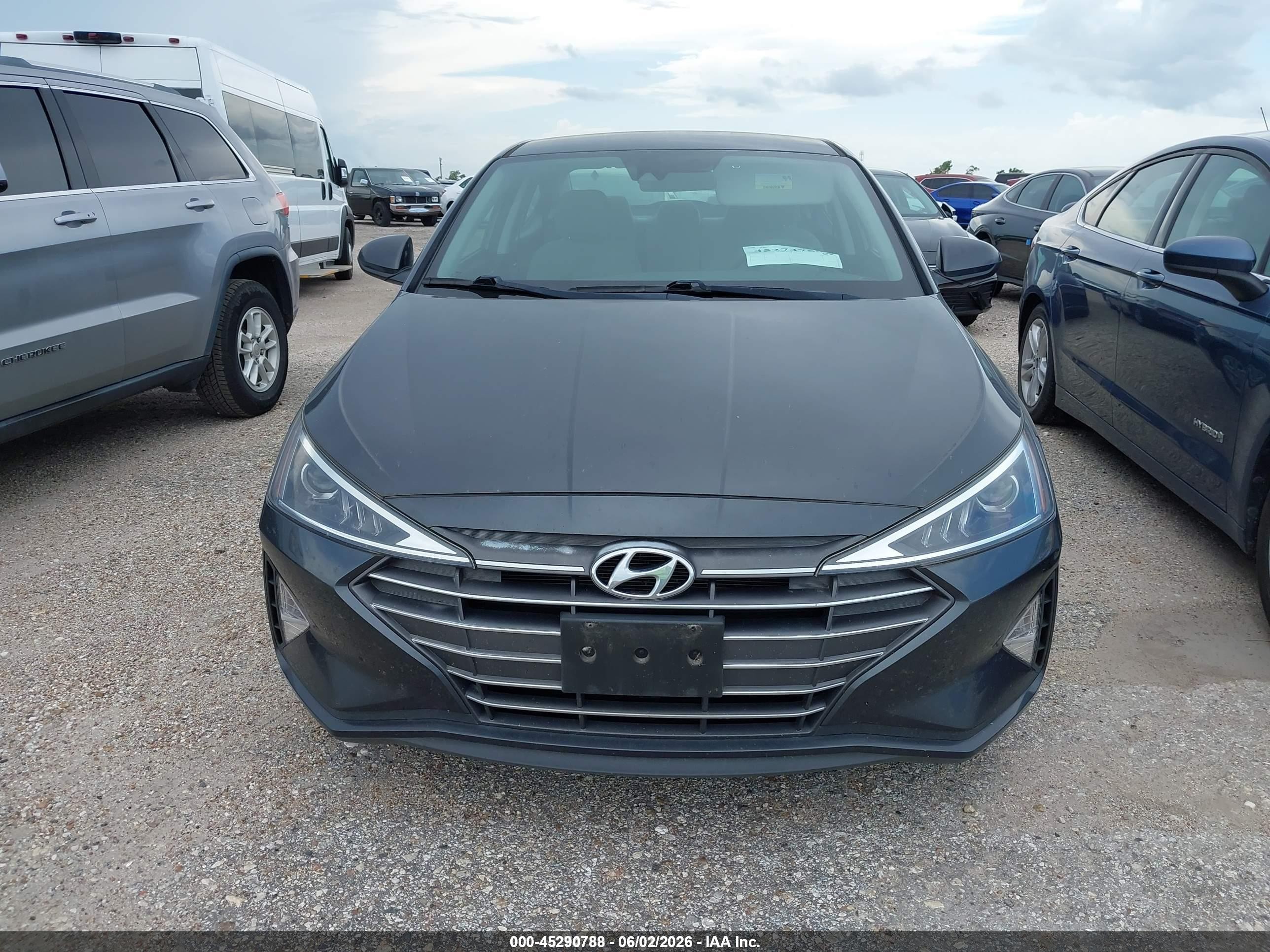 2020 Hyundai Elantra Se Gray vin: 5NPD74LF3LH614813