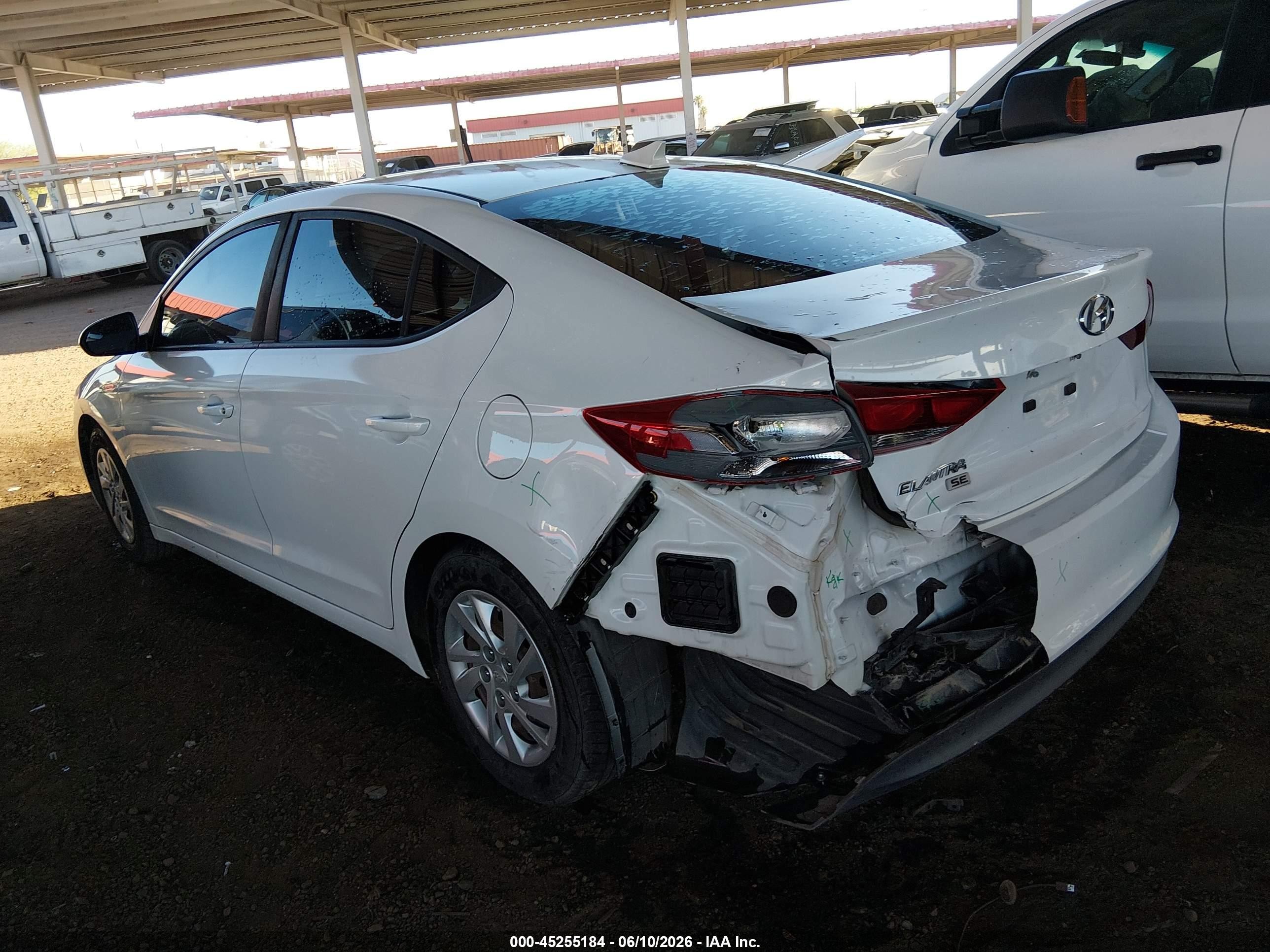 2017 Hyundai Elantra Se Белый vin: 5NPD74LF4HH113873