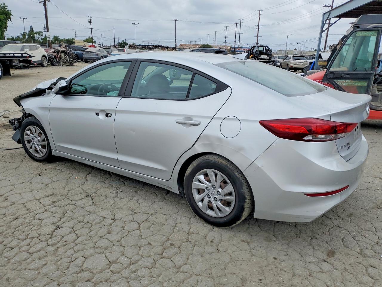 2017 Hyundai Elantra Se Silver vin: 5NPD74LF4HH137803