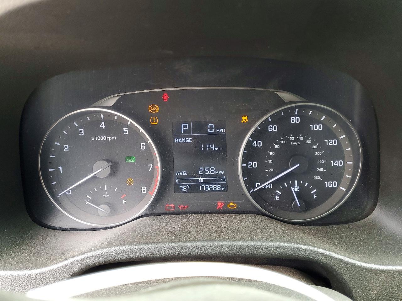 2017 Hyundai Elantra Se Silver vin: 5NPD74LF4HH137803