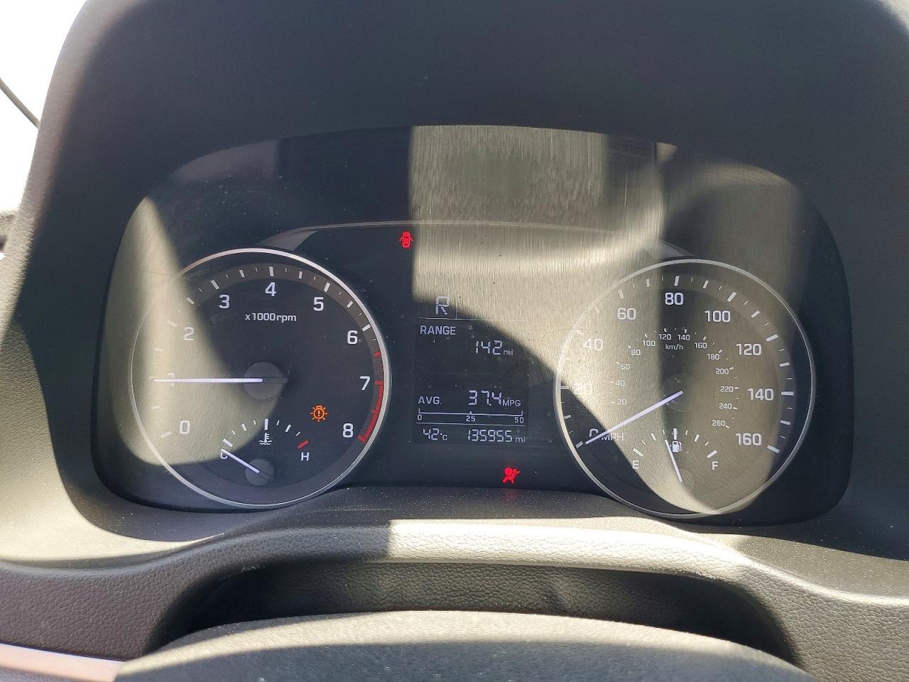 2017 Hyundai Elantra Se Red vin: 5NPD74LF4HH189500