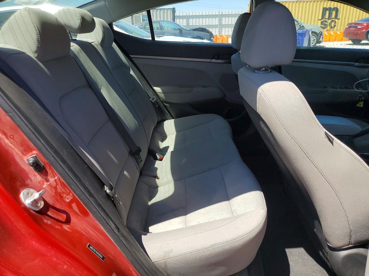 2017 Hyundai Elantra Se Red vin: 5NPD74LF4HH189500