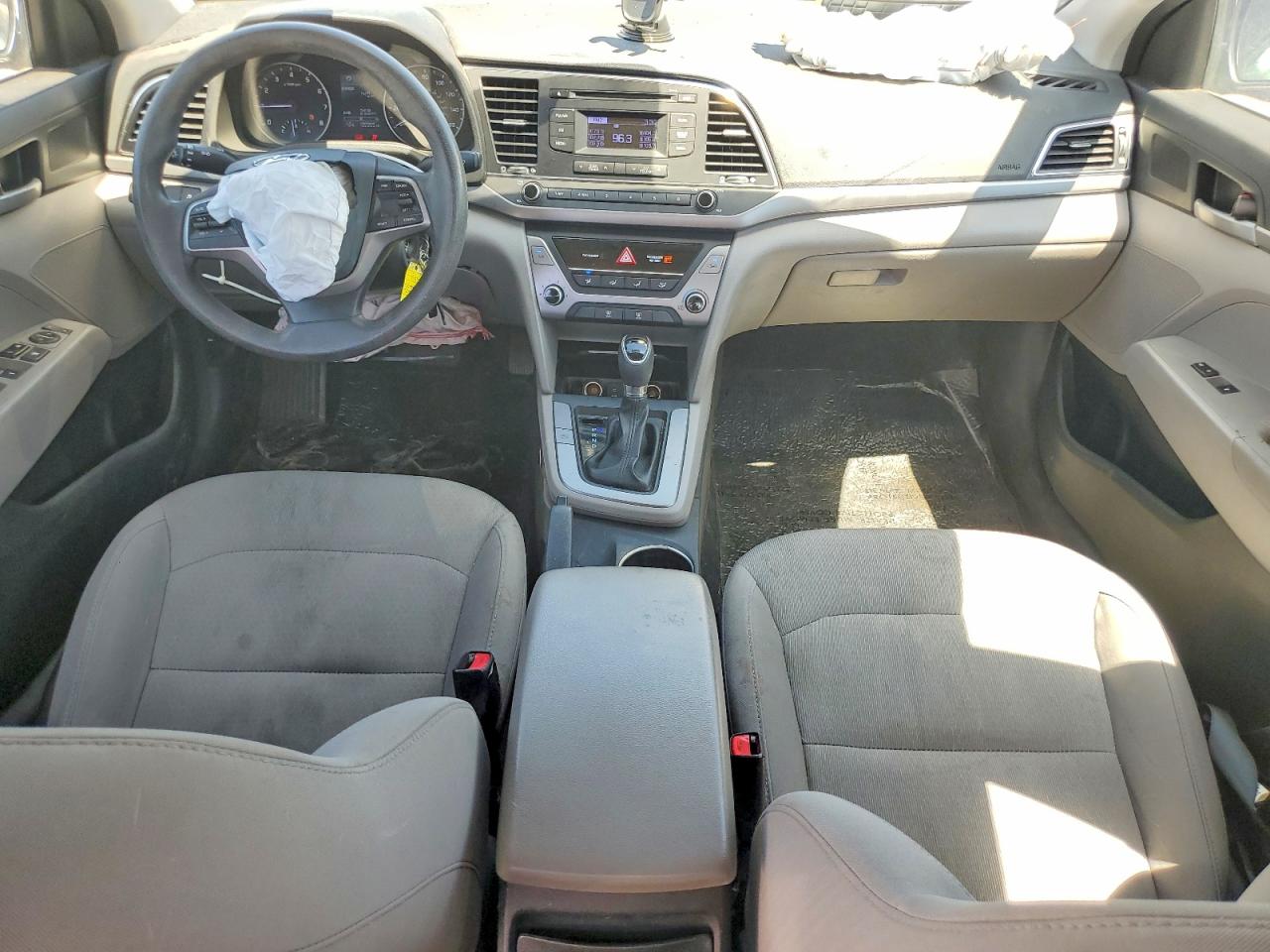 2017 Hyundai Elantra Se Red vin: 5NPD74LF4HH189500
