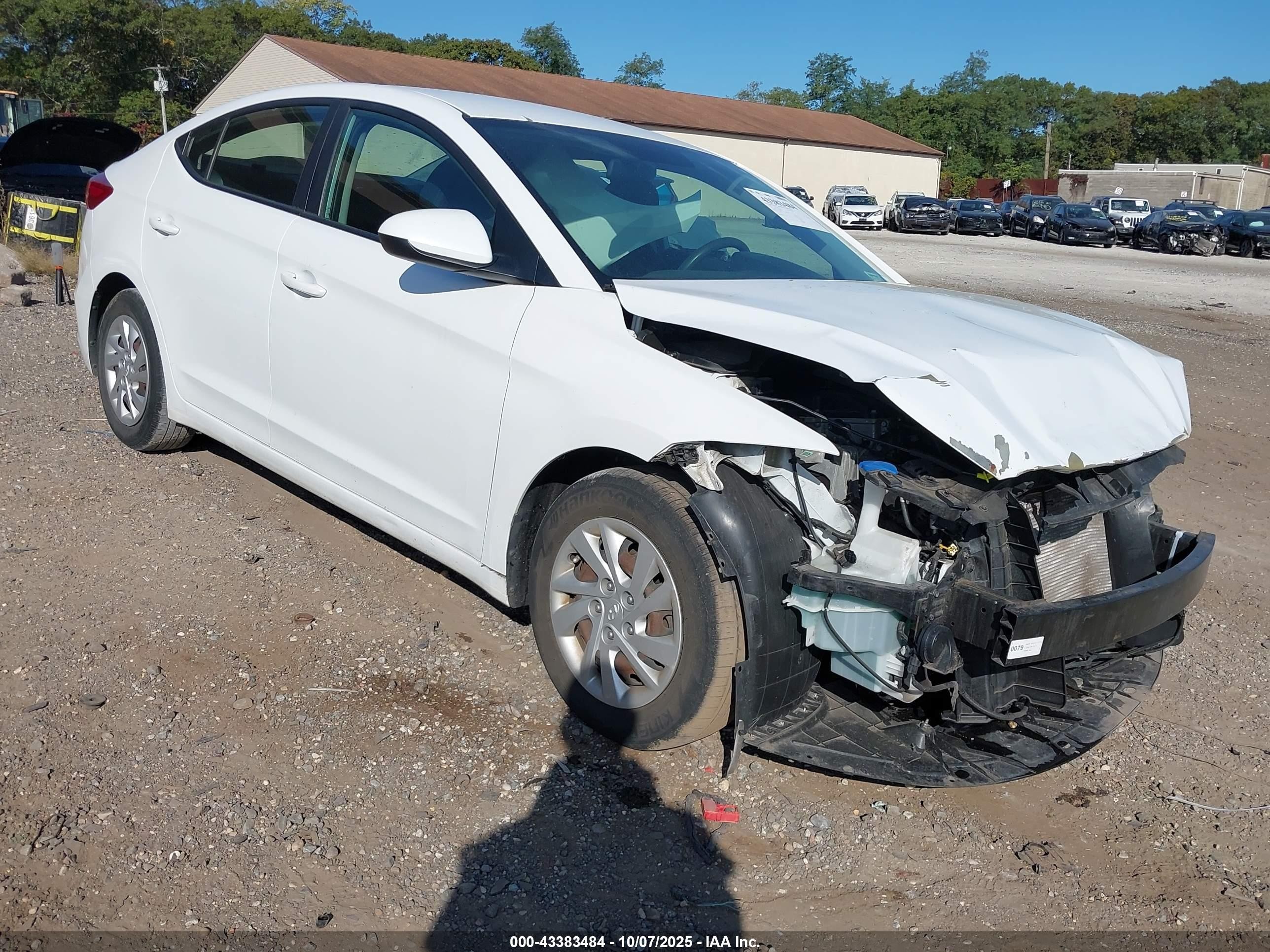2018 Hyundai Elantra Se White vin: 5NPD74LF4JH290784