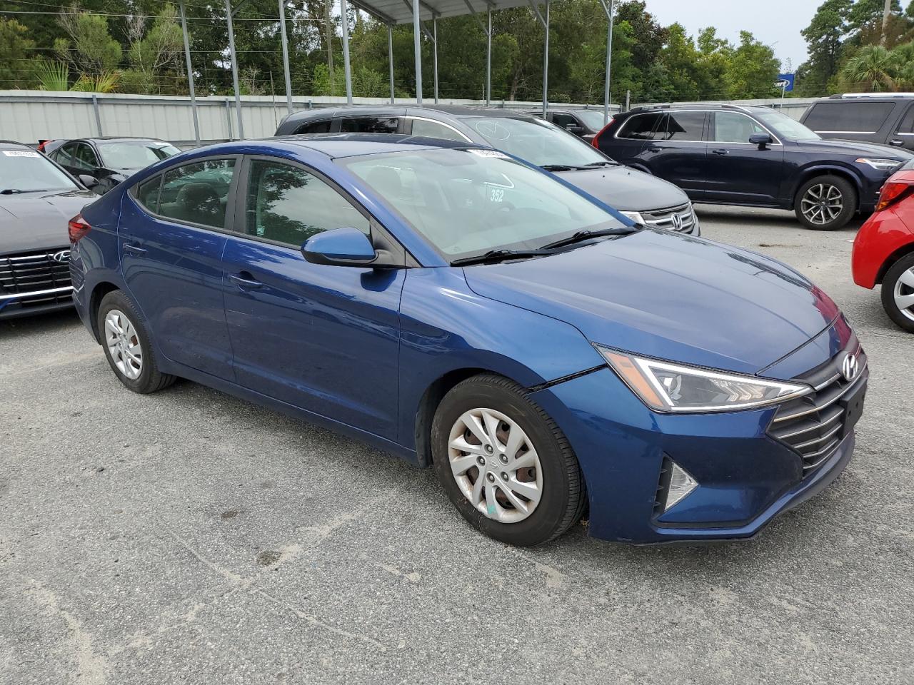 2019 Hyundai Elantra Se Синий vin: 5NPD74LF4KH498116
