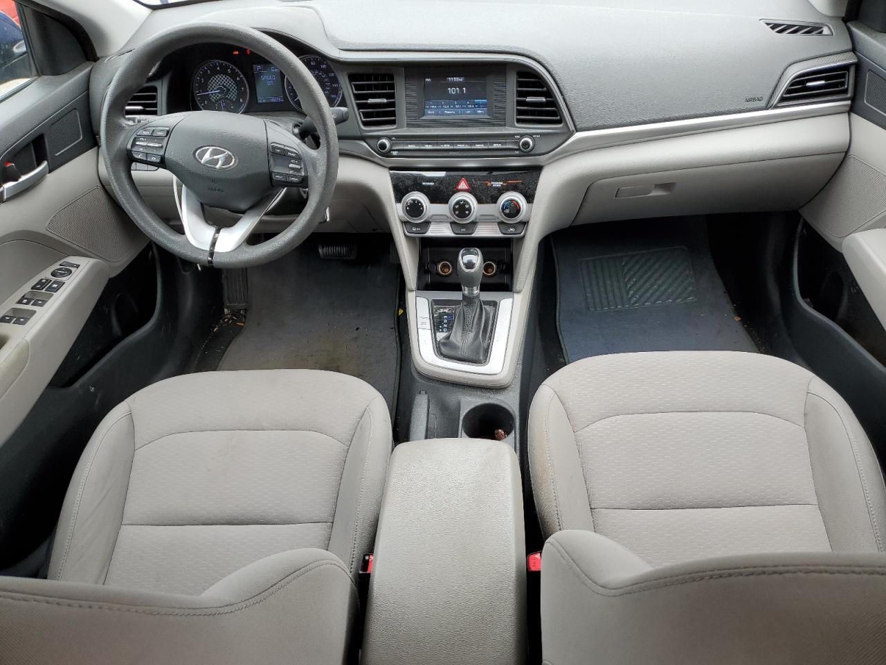 2019 Hyundai Elantra Se Синий vin: 5NPD74LF4KH498116