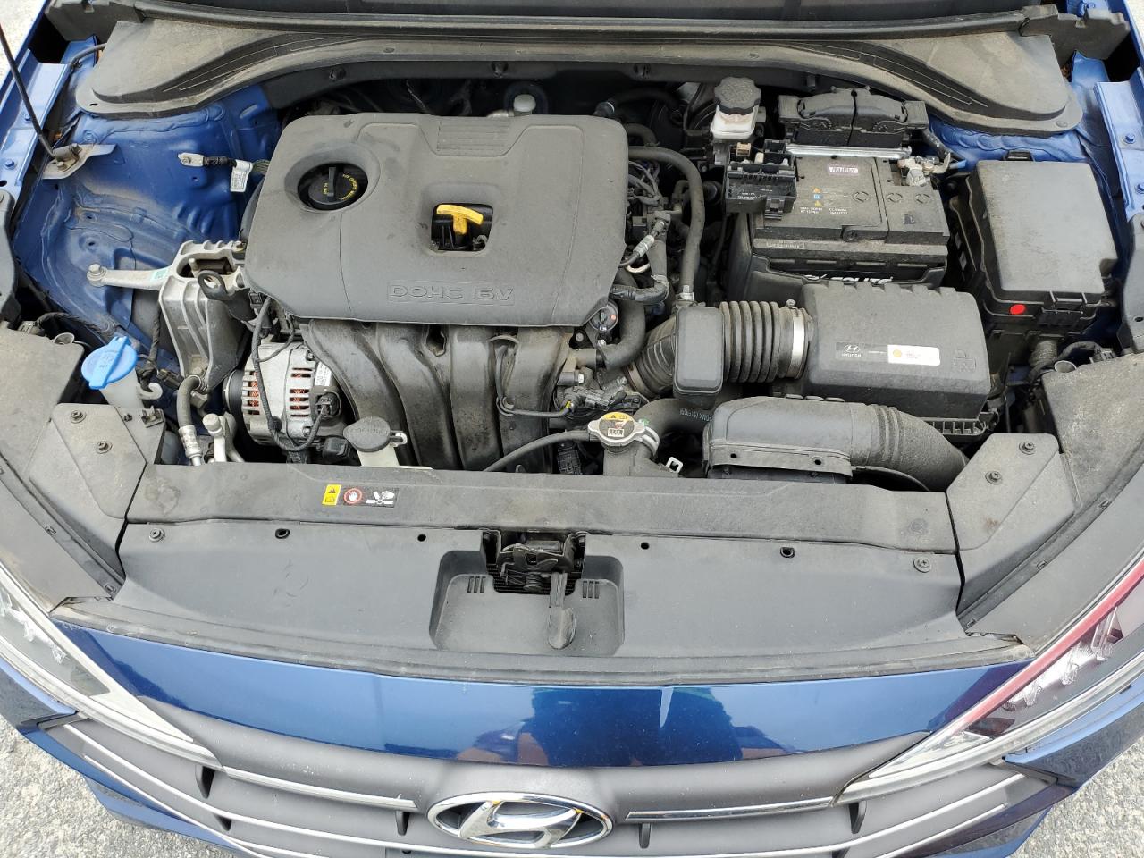 2019 Hyundai Elantra Se Синий vin: 5NPD74LF4KH498116