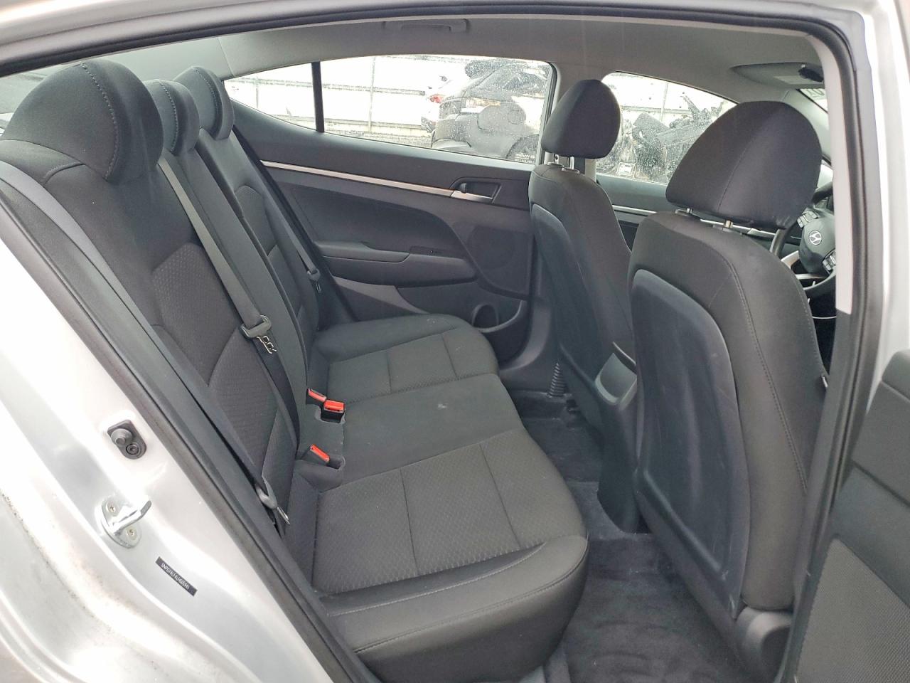 2020 Hyundai Elantra Se Silver vin: 5NPD74LF4LH505941