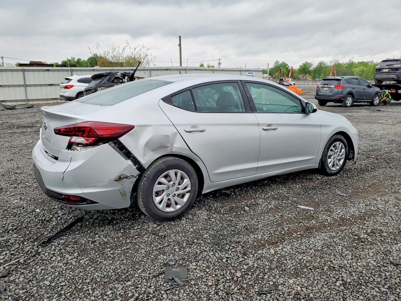 2020 Hyundai Elantra Se Silver vin: 5NPD74LF4LH505941