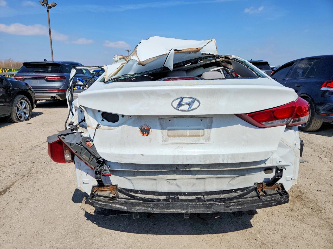 2017 Hyundai Elantra Se White vin: 5NPD74LF5HH206966