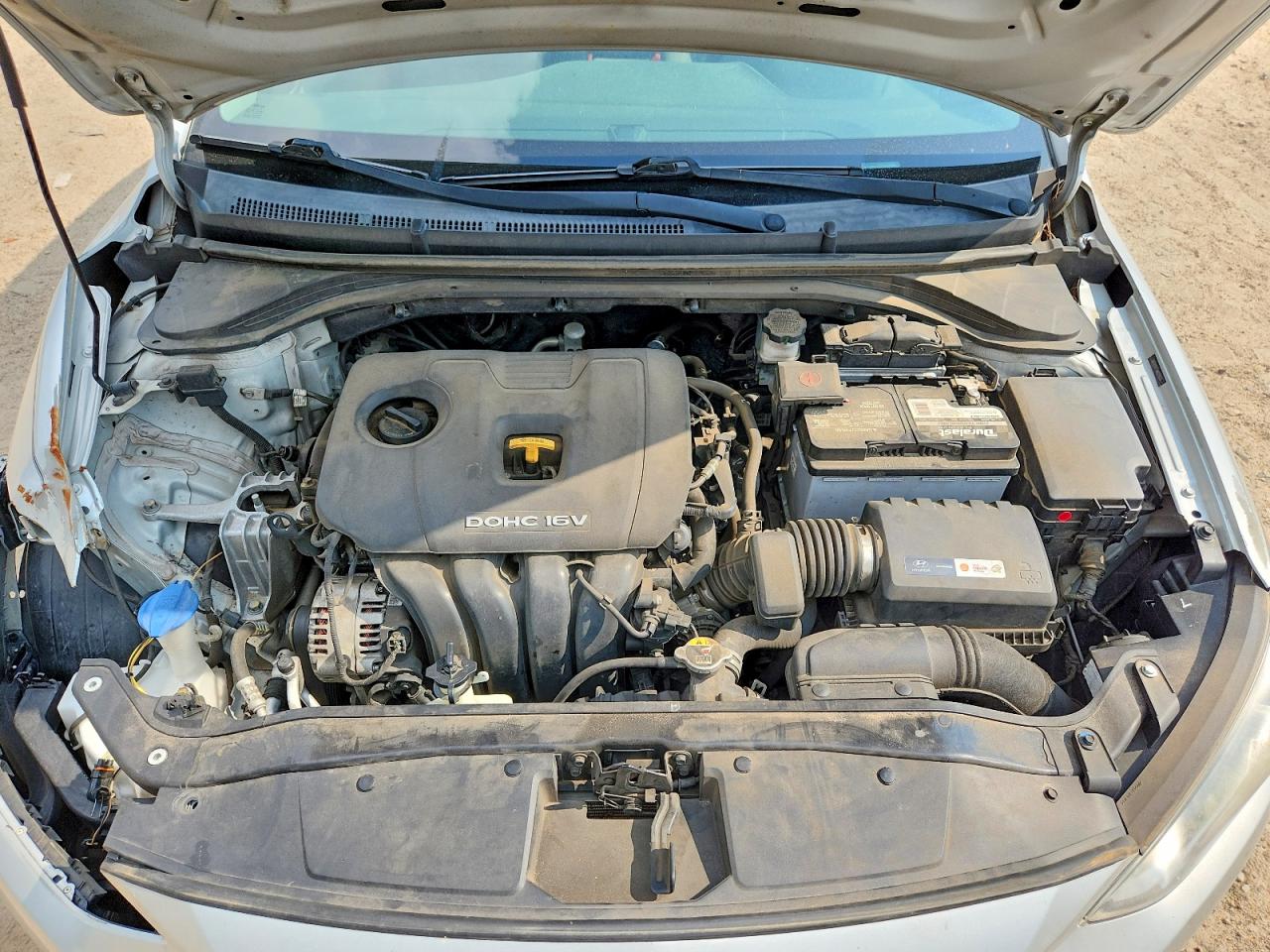 2018 Hyundai Elantra Se Silver vin: 5NPD74LF5JH279616