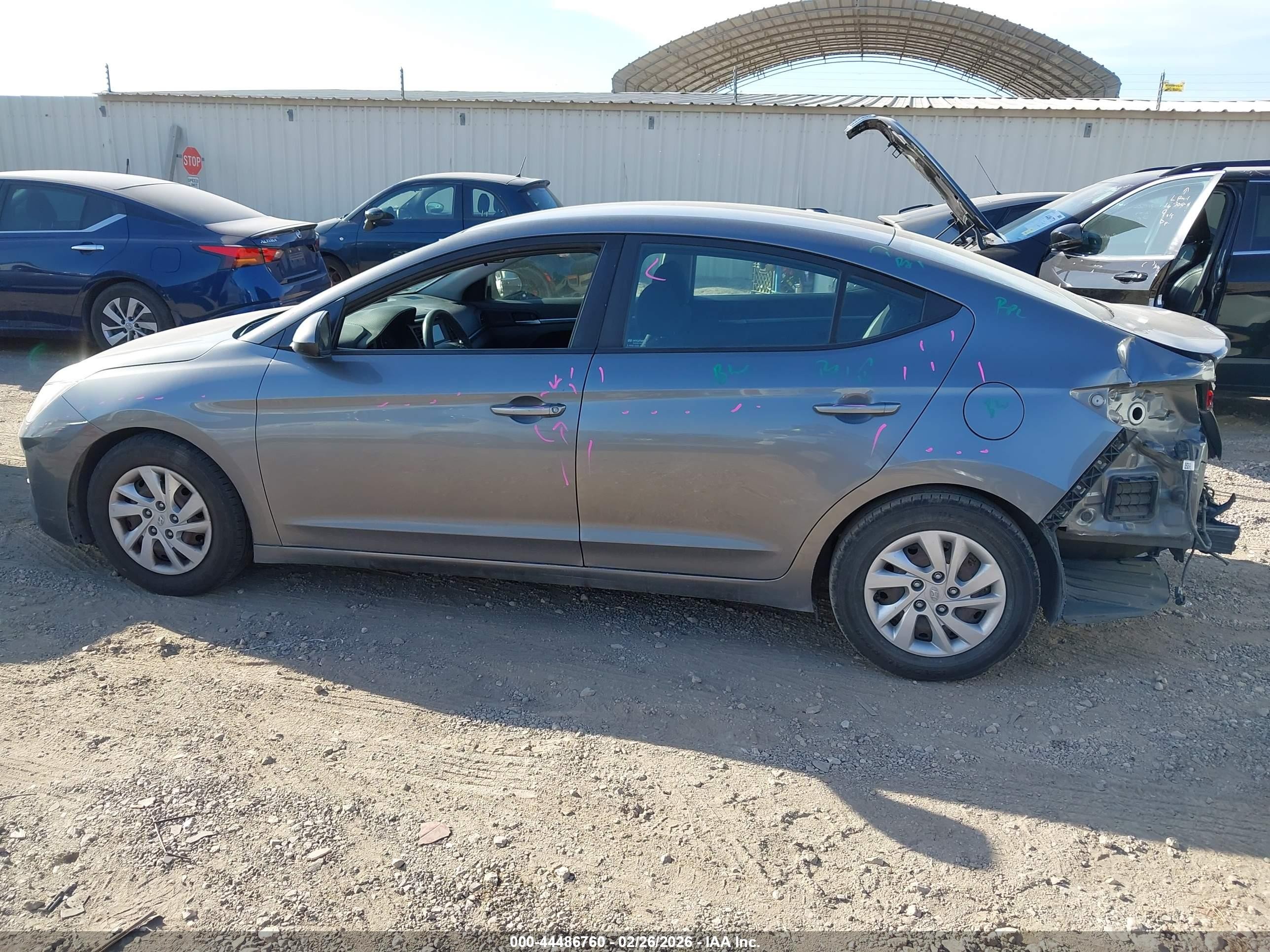 2019 Hyundai Elantra Se Gray vin: 5NPD74LF5KH406169