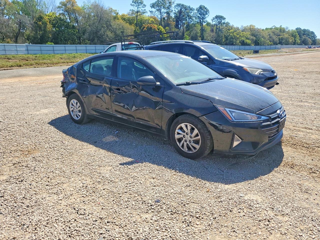 2019 Hyundai Elantra Se Black vin: 5NPD74LF5KH476254