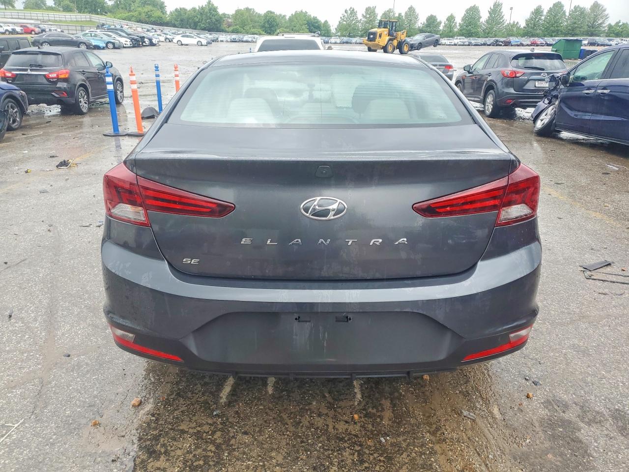 2020 Hyundai Elantra Se Gray vin: 5NPD74LF5LH612822
