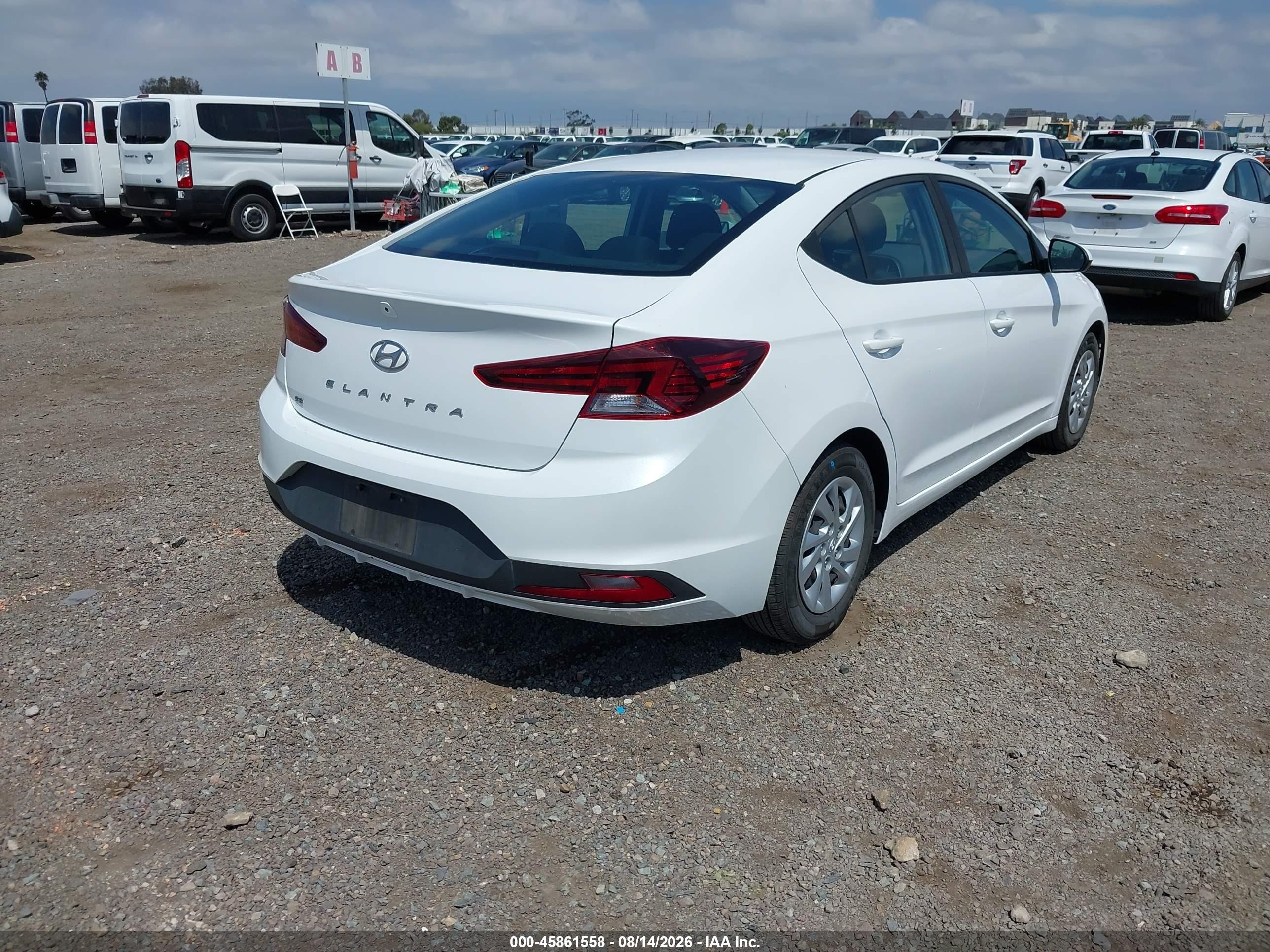 2020 Hyundai Elantra Se White vin: 5NPD74LF5LH615767