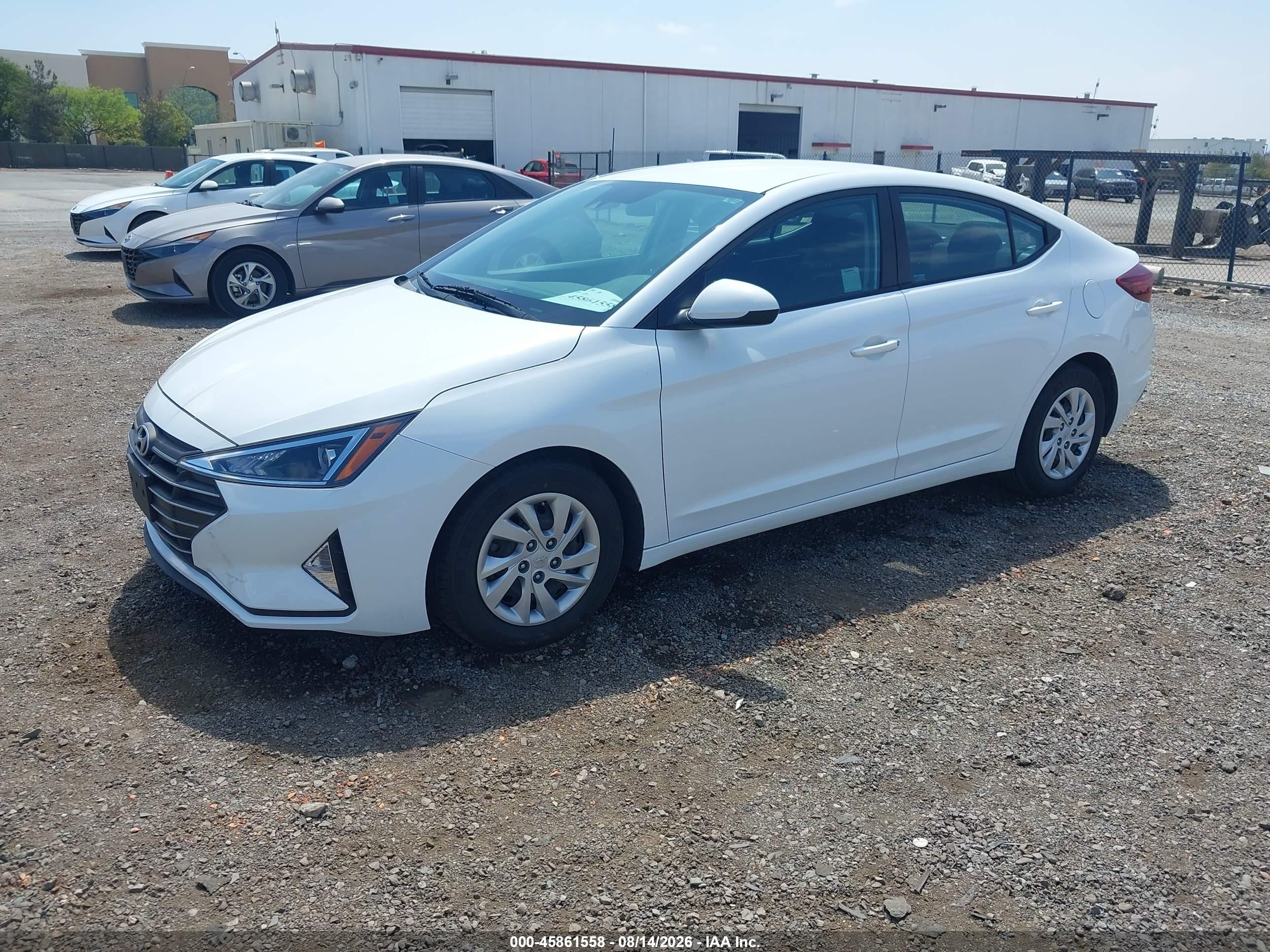 2020 Hyundai Elantra Se White vin: 5NPD74LF5LH615767