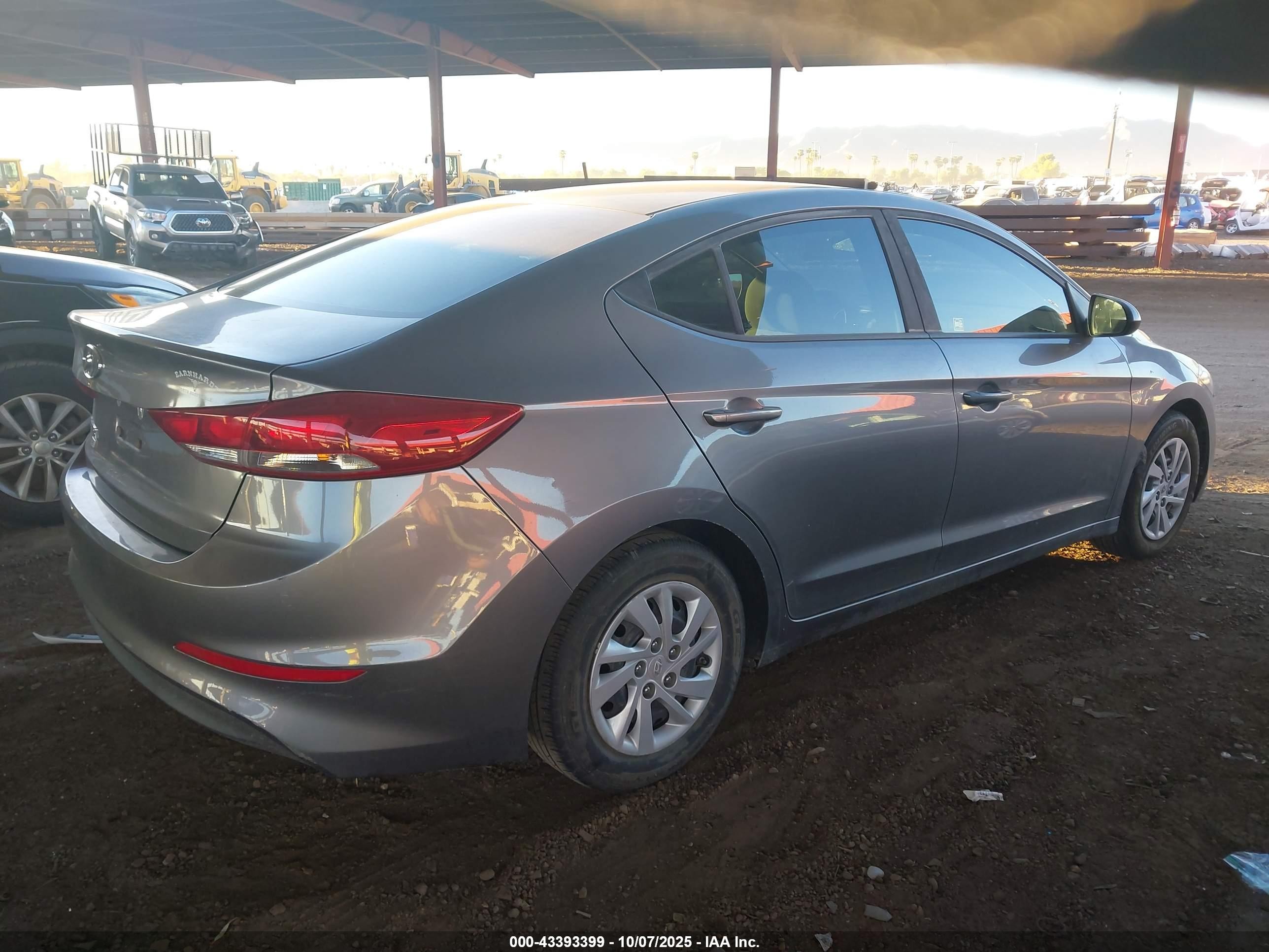 2018 Hyundai Elantra Se Серый vin: 5NPD74LF6JH312235