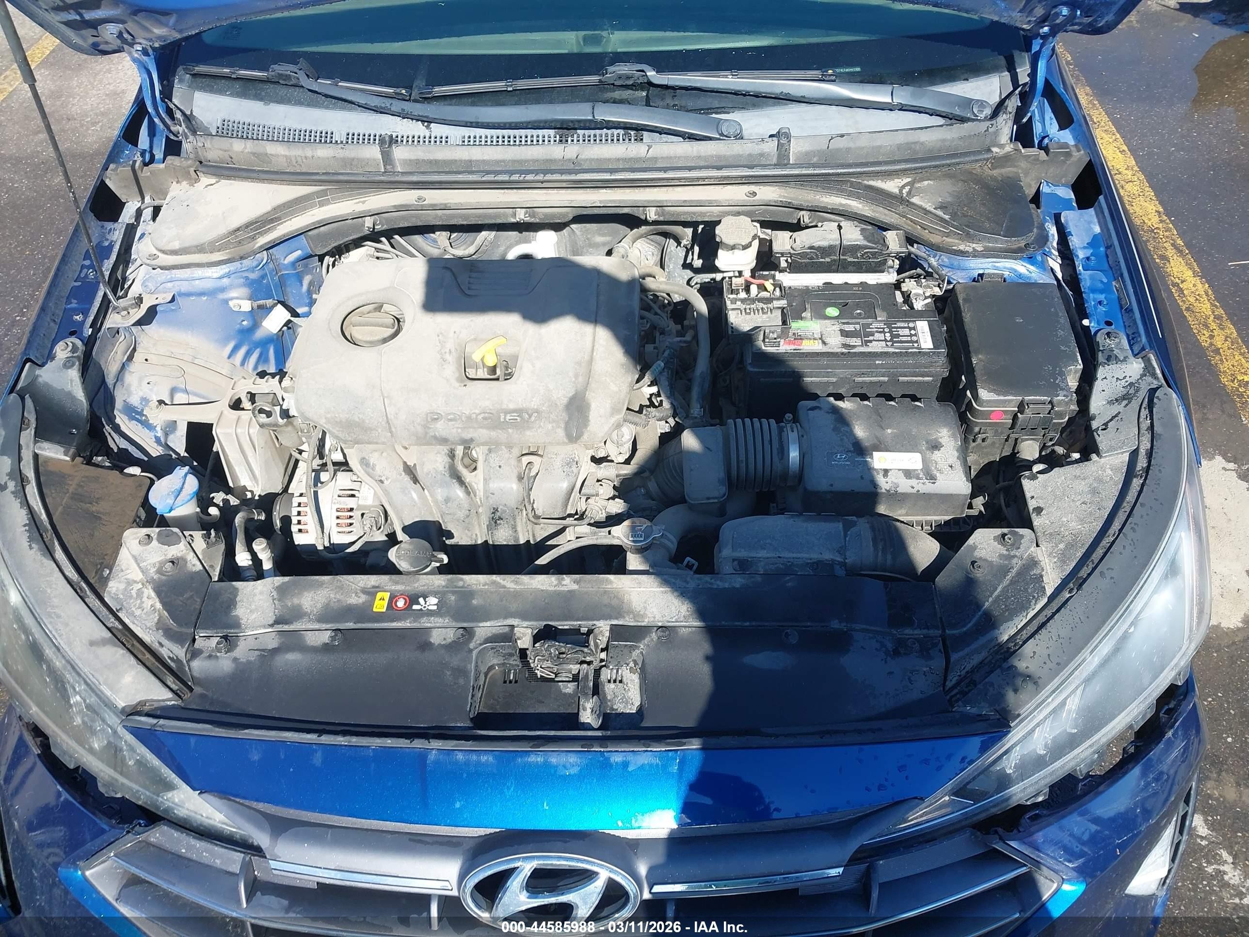 2019 Hyundai Elantra Se Синий vin: 5NPD74LF6KH431100