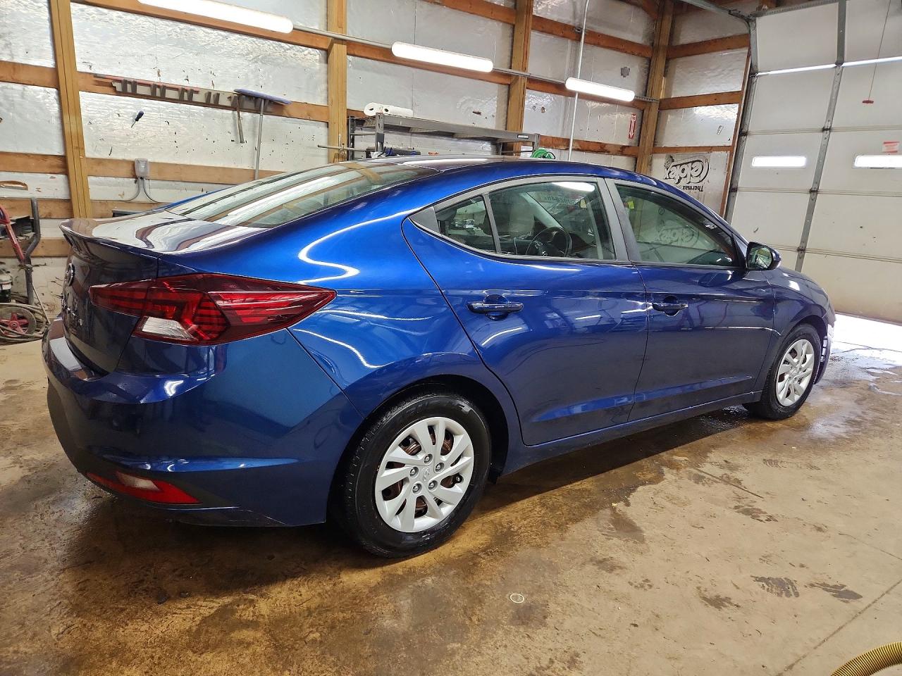 2019 Hyundai Elantra Se Blue vin: 5NPD74LF6KH487456