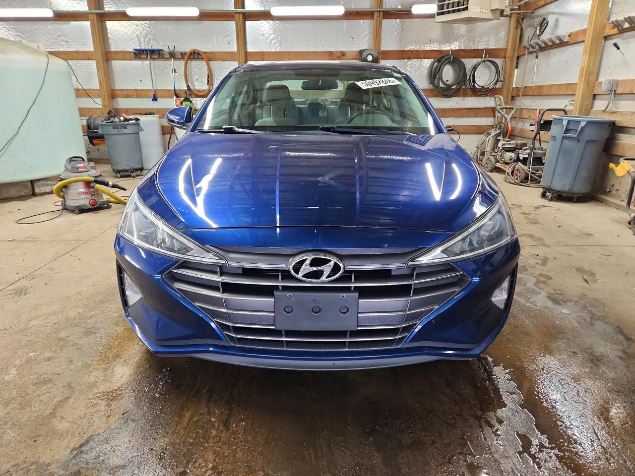 2019 Hyundai Elantra Se Blue vin: 5NPD74LF6KH487456