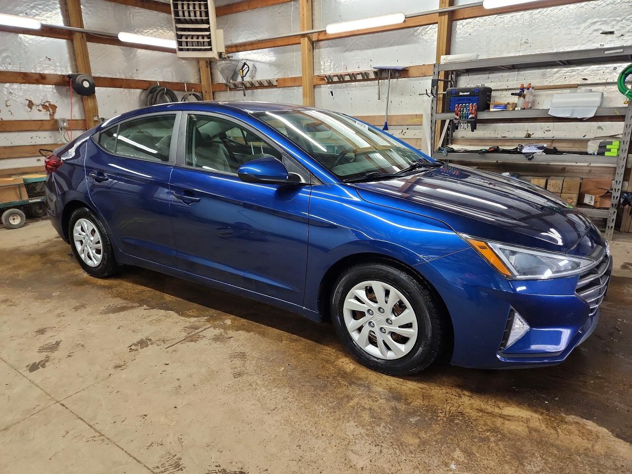 2019 Hyundai Elantra Se Blue vin: 5NPD74LF6KH487456