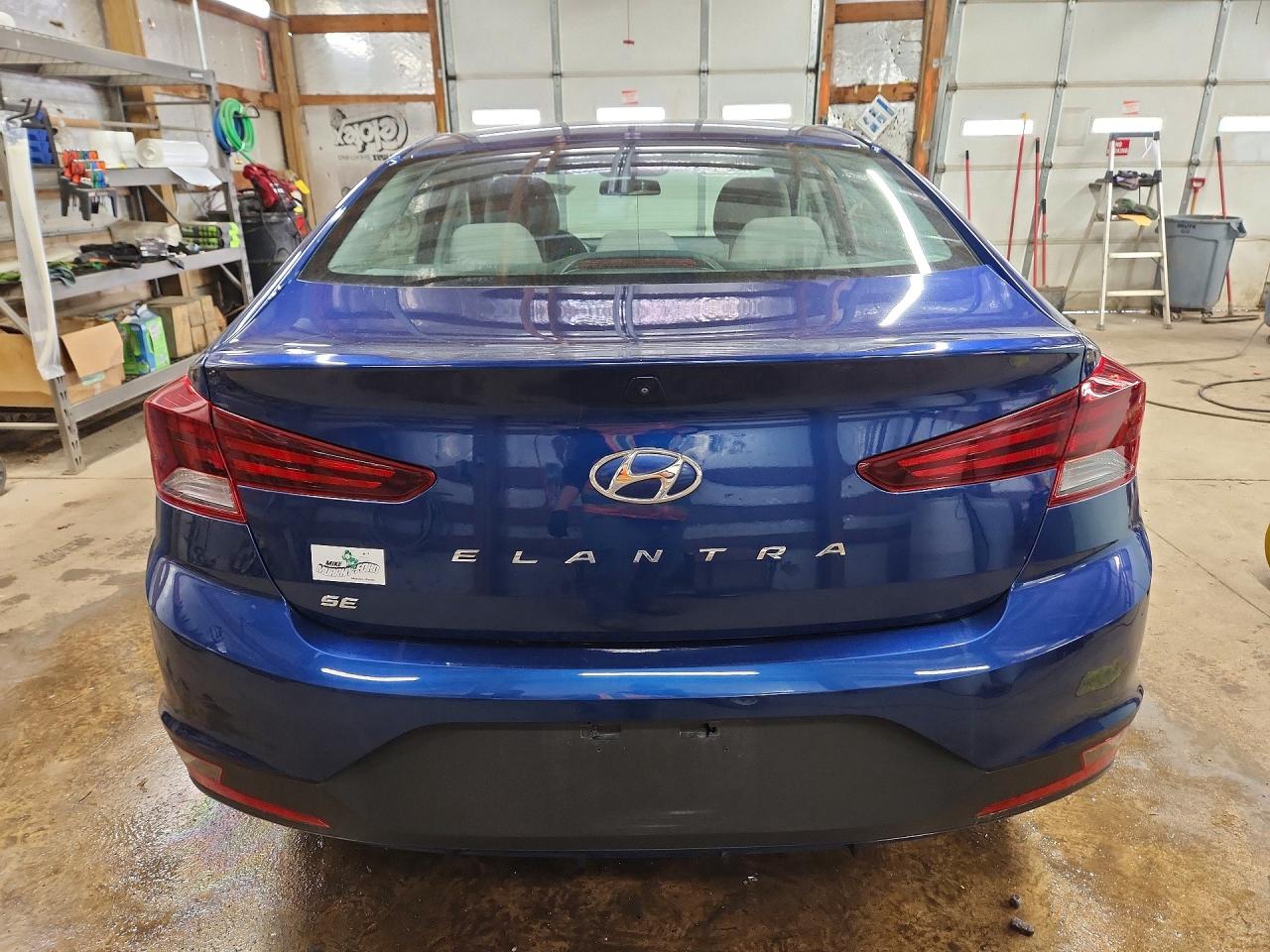 2019 Hyundai Elantra Se Blue vin: 5NPD74LF6KH487456