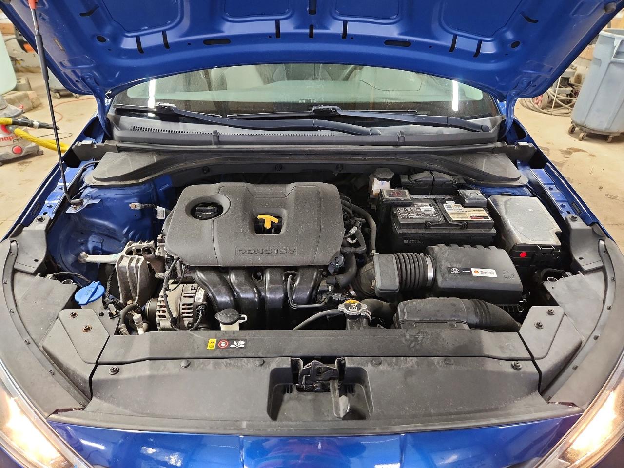2019 Hyundai Elantra Se Blue vin: 5NPD74LF6KH487456