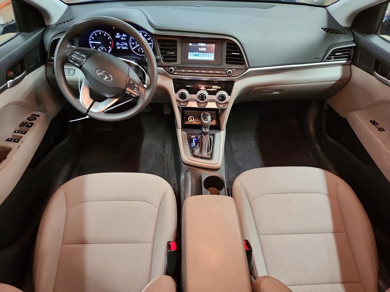 2019 Hyundai Elantra Se Blue vin: 5NPD74LF6KH487456