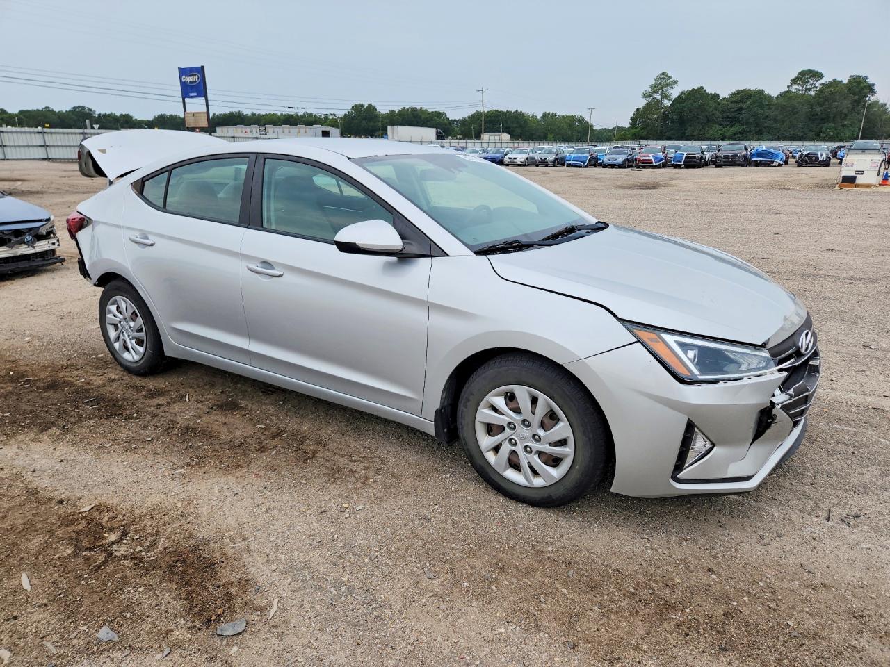 2020 Hyundai Elantra Se Silver vin: 5NPD74LF6LH505827