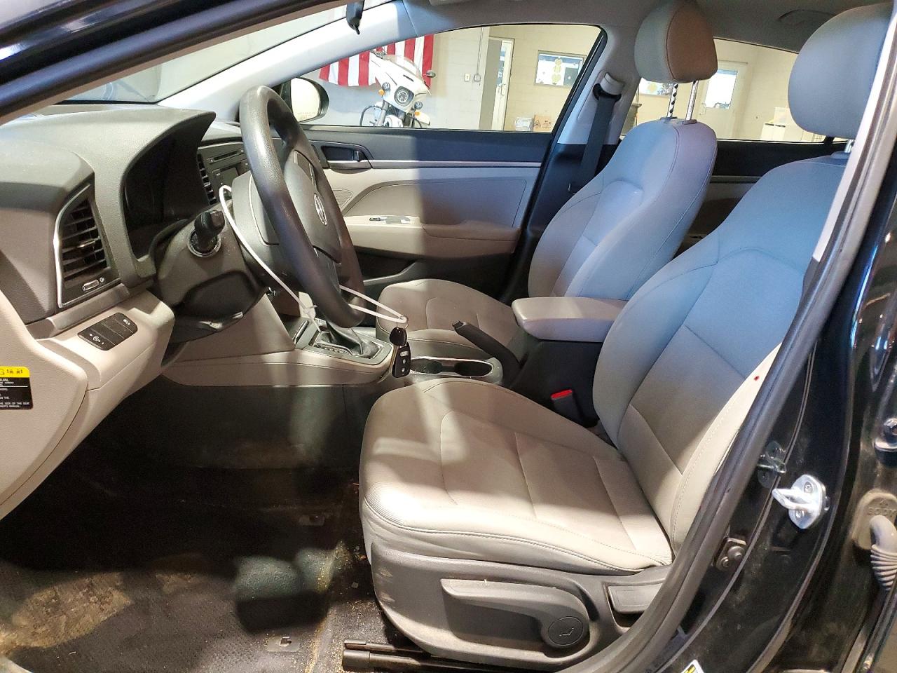 2017 Hyundai Elantra Se Black vin: 5NPD74LF7HH050042