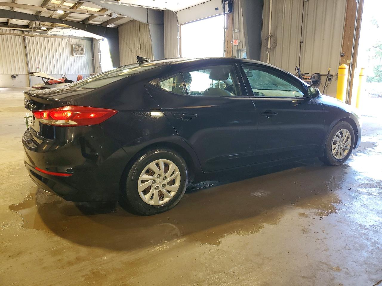 2017 Hyundai Elantra Se Black vin: 5NPD74LF7HH050042