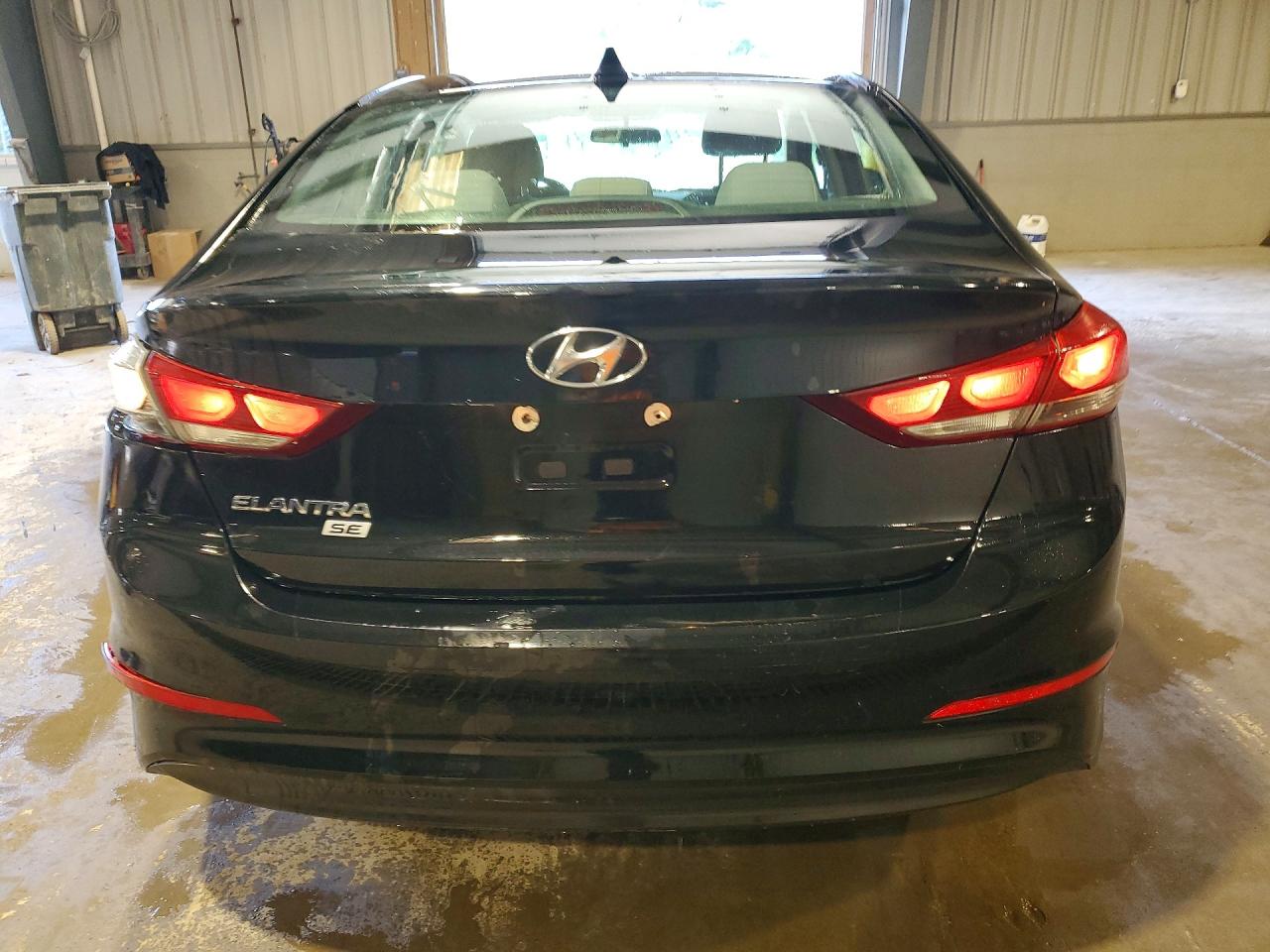 2017 Hyundai Elantra Se Black vin: 5NPD74LF7HH050042