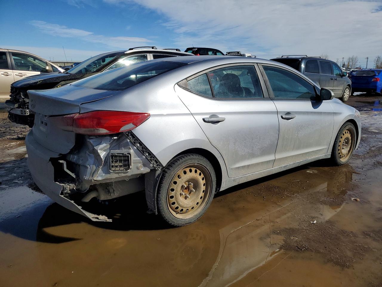 2017 Hyundai Elantra Silver vin: 5NPD74LF7HH141831