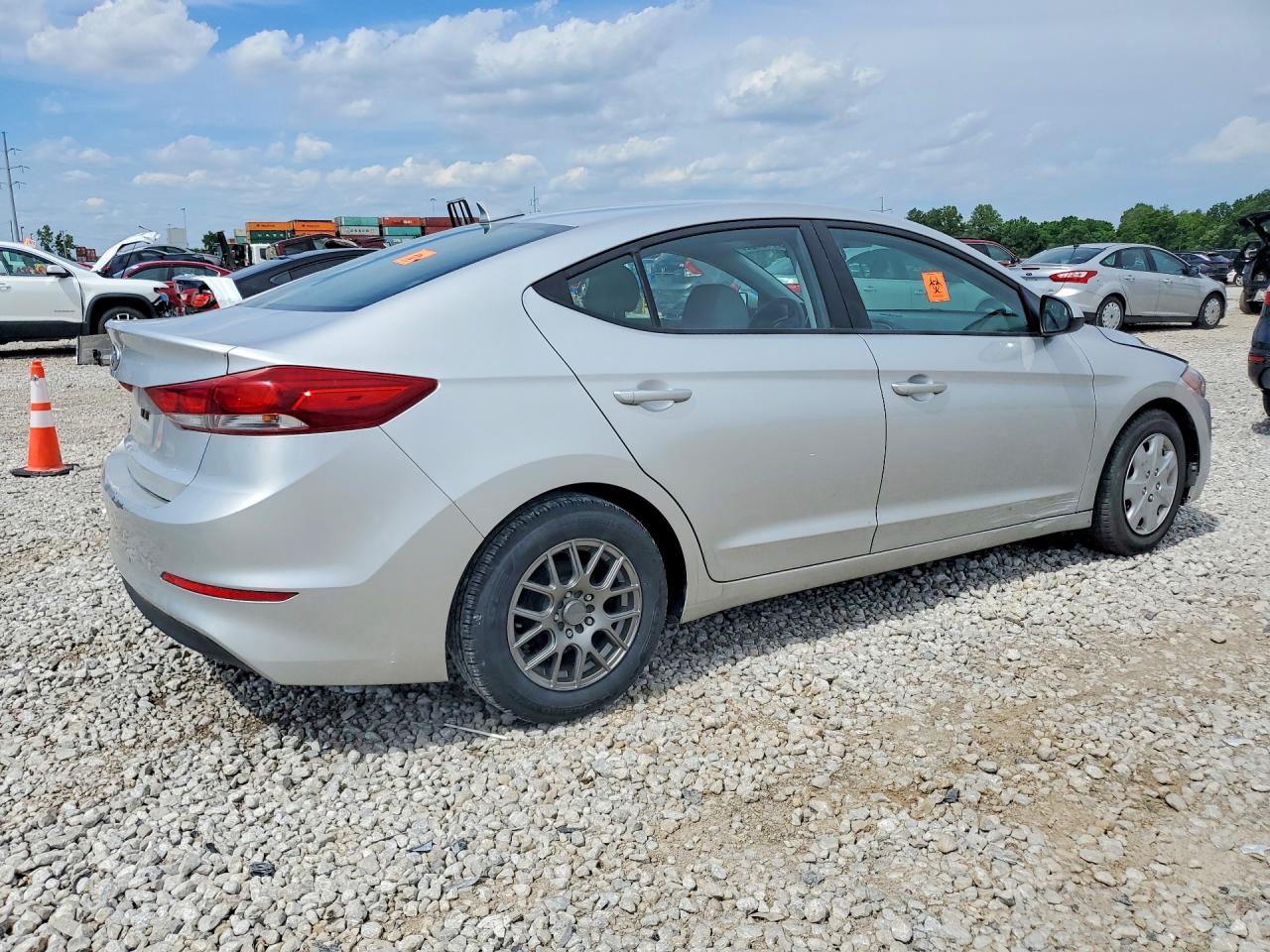 2017 Hyundai Elantra Se Silver vin: 5NPD74LF7HH208122