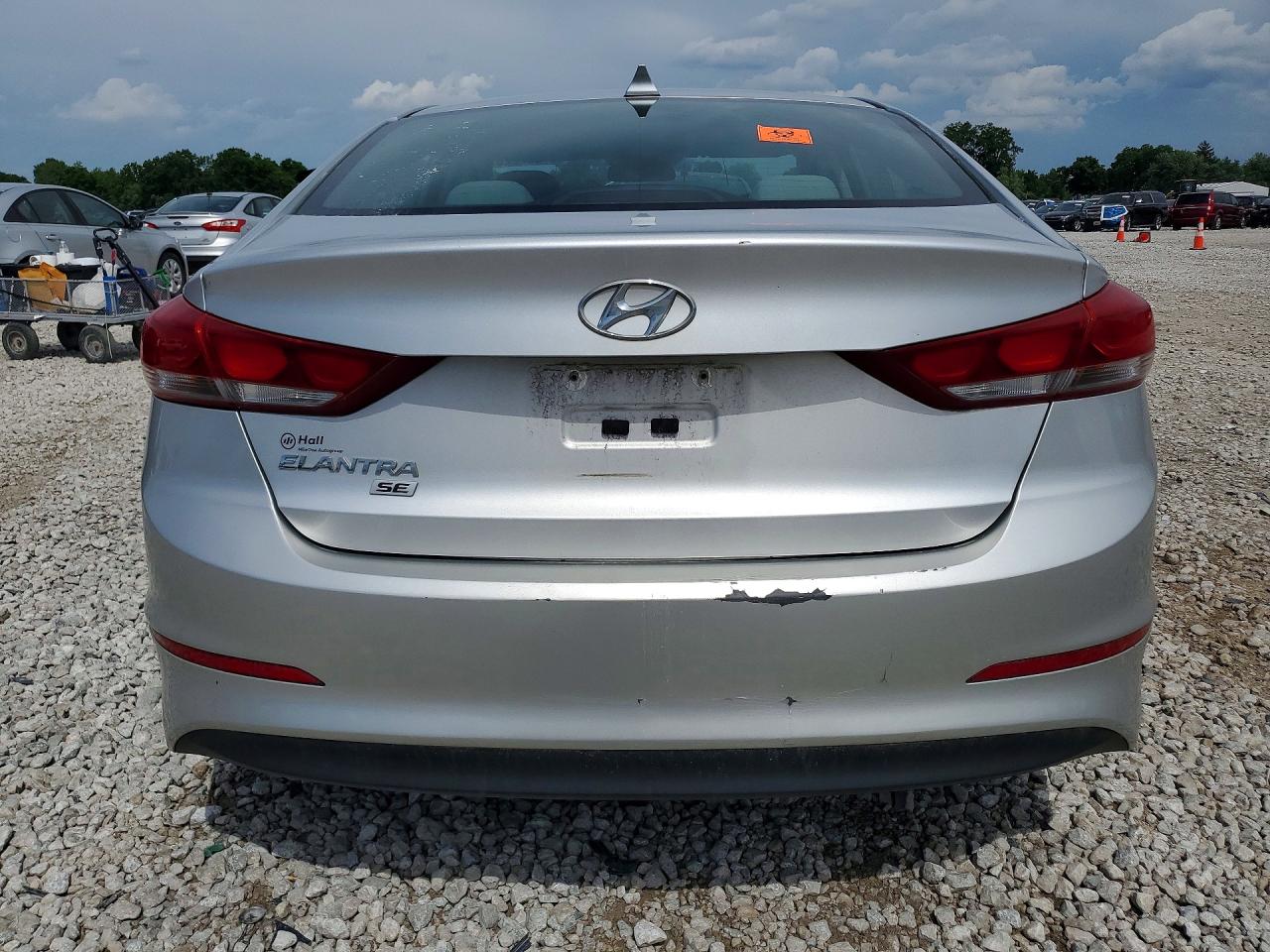 2017 Hyundai Elantra Se Silver vin: 5NPD74LF7HH208122