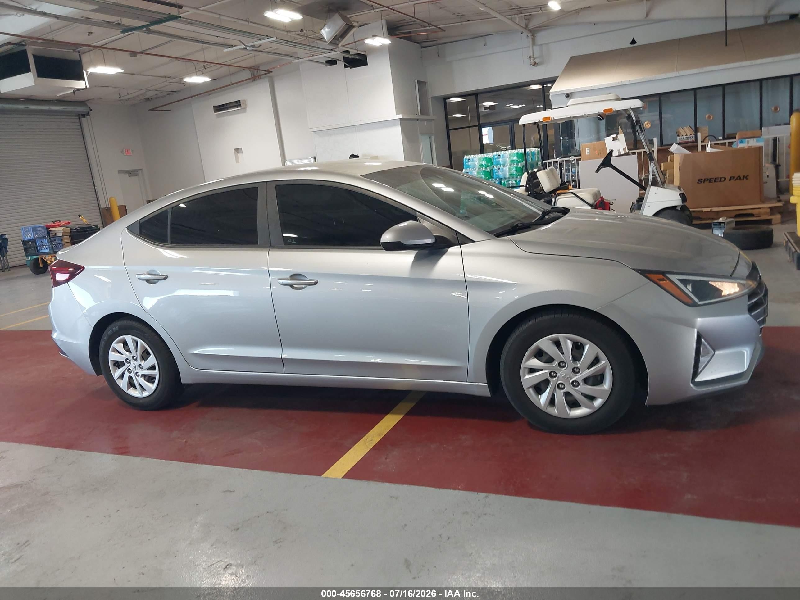 2020 Hyundai Elantra Se Серебряный vin: 5NPD74LF7LH602258