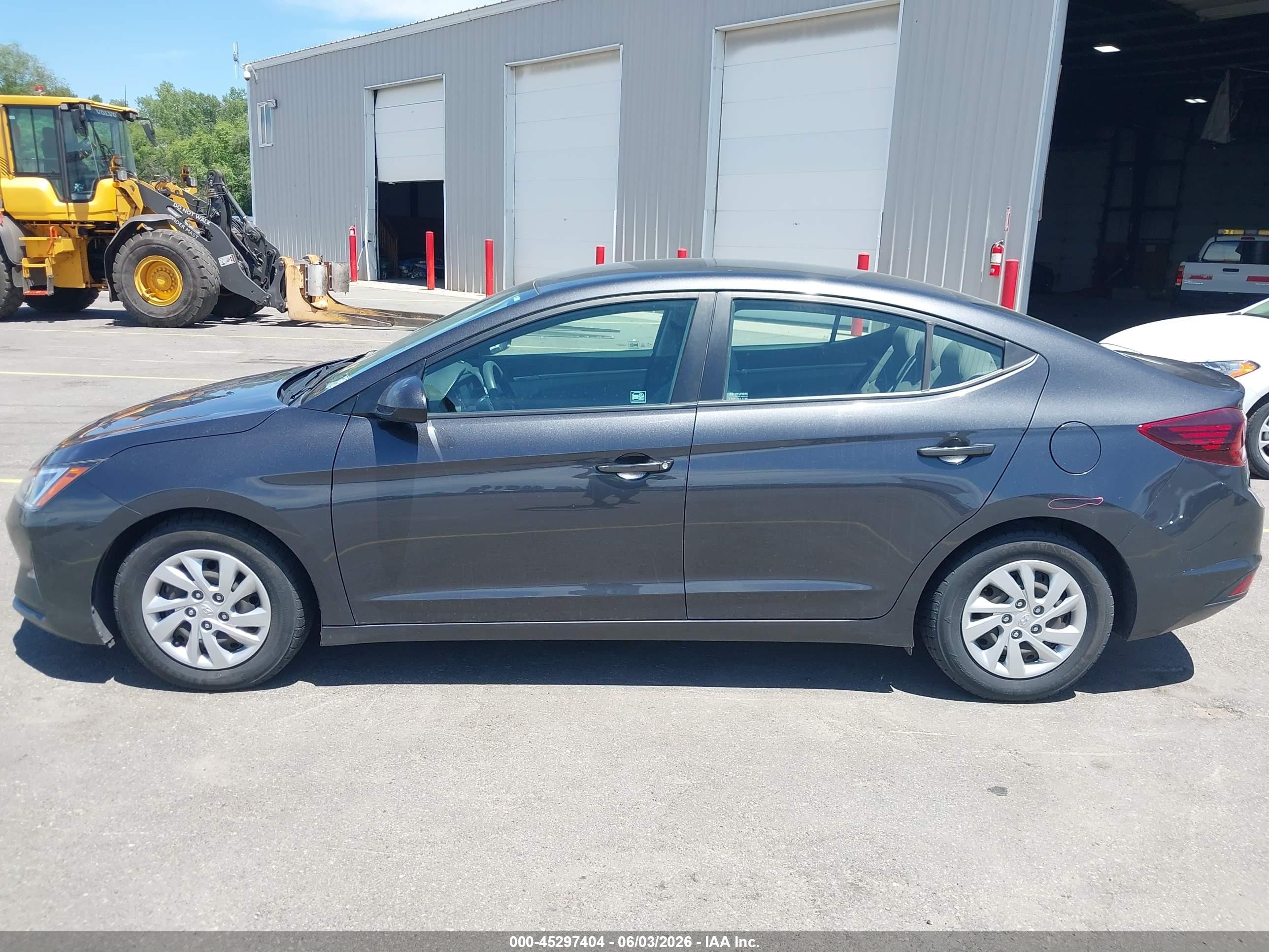 2020 Hyundai Elantra Se Gray vin: 5NPD74LF7LH612921