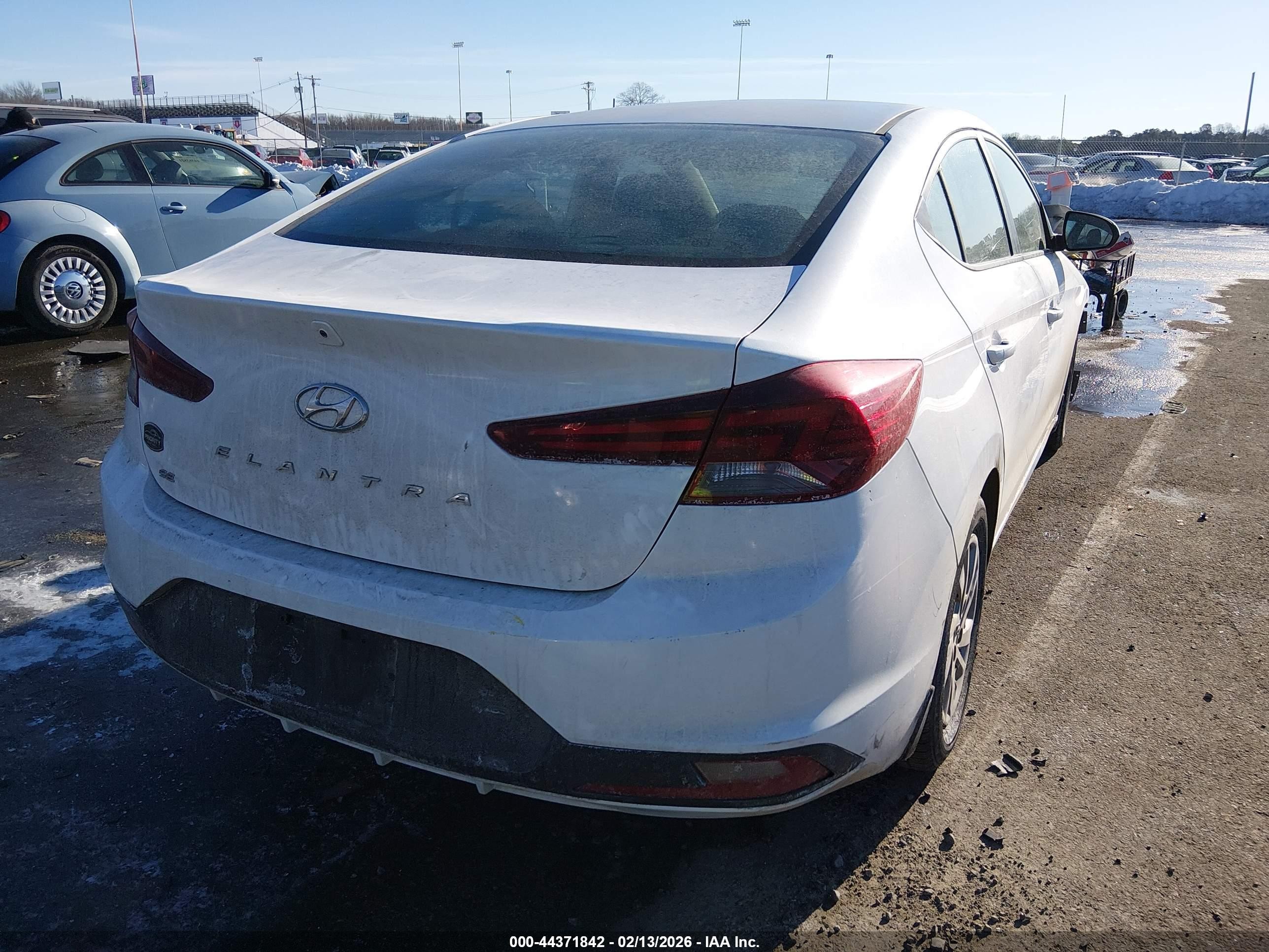 2020 Hyundai Elantra Se White vin: 5NPD74LF7LH619612