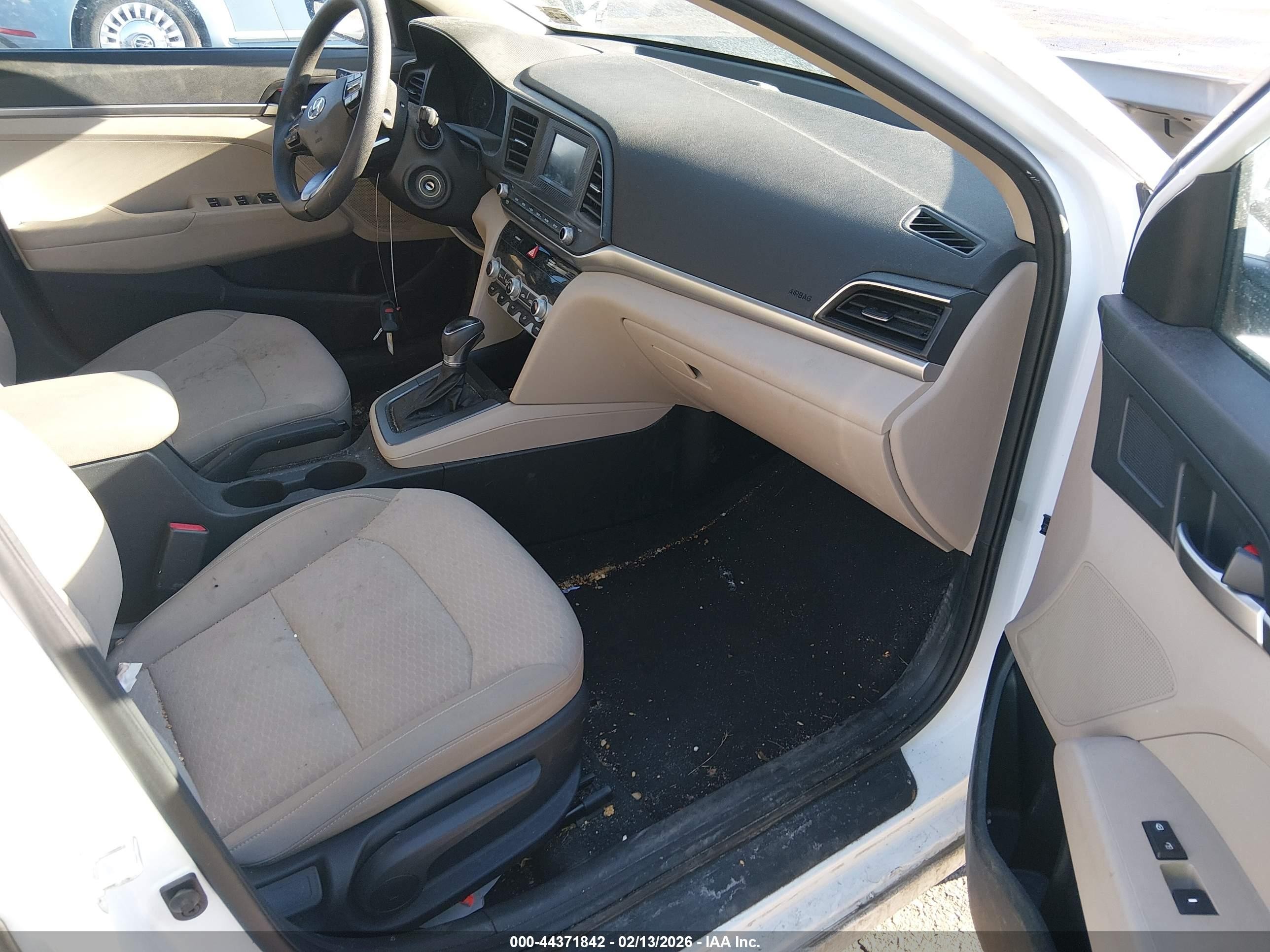 2020 Hyundai Elantra Se White vin: 5NPD74LF7LH619612