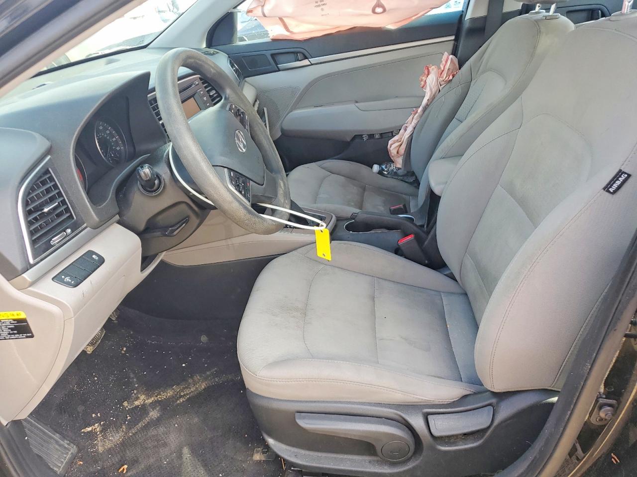 2018 Hyundai Elantra Se Black vin: 5NPD74LF8JH230202