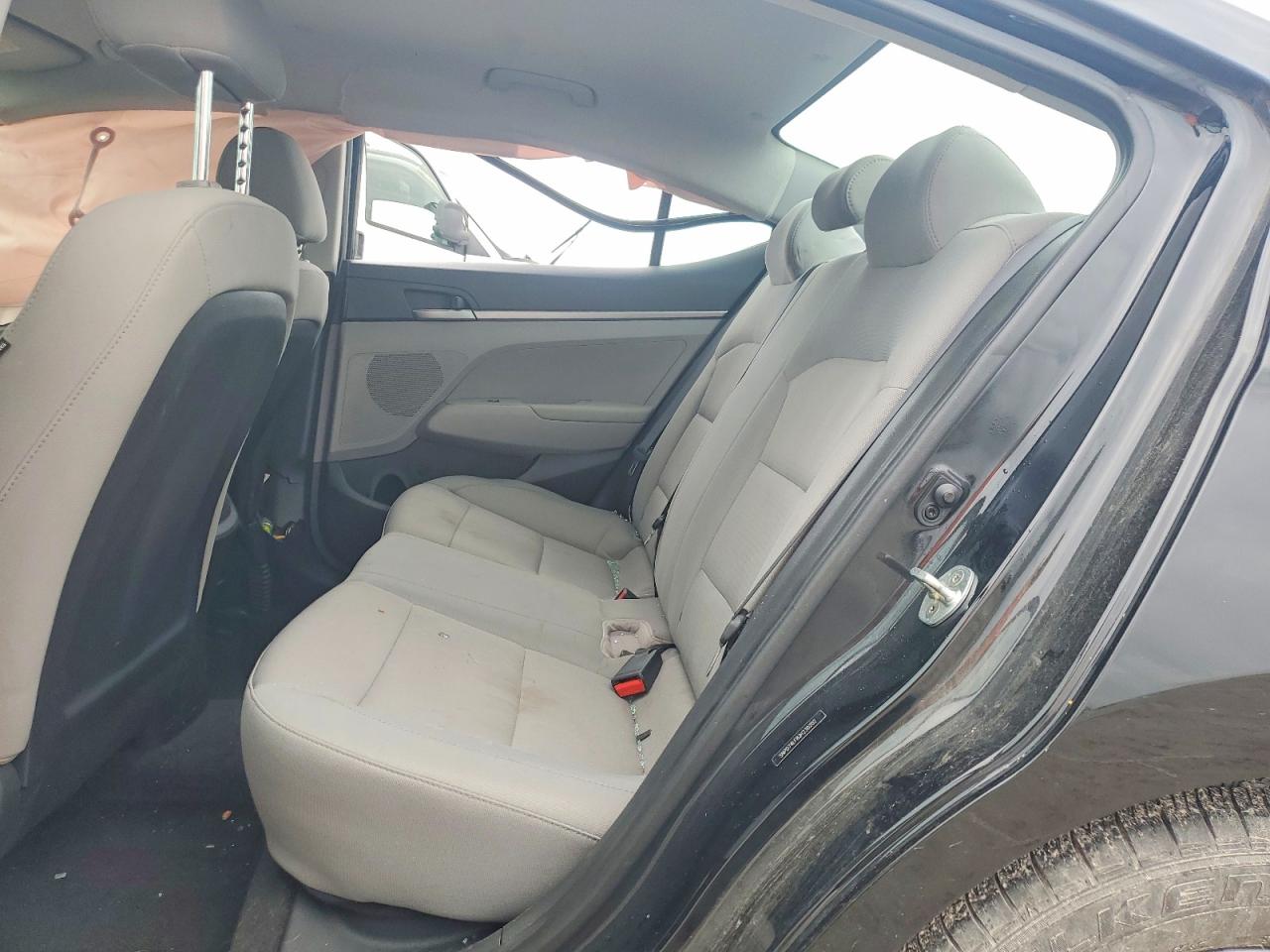 2018 Hyundai Elantra Se Black vin: 5NPD74LF8JH230202