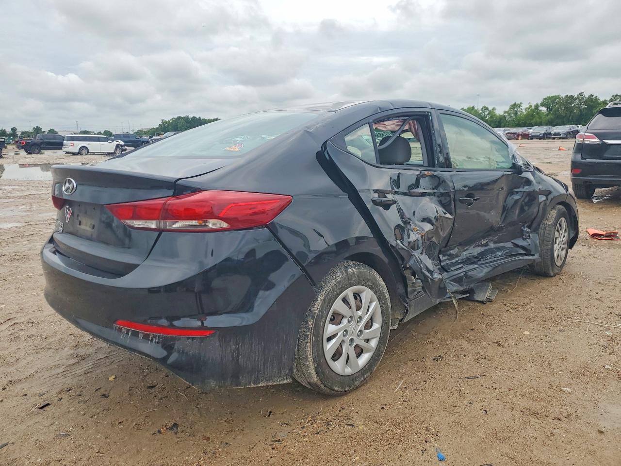 2018 Hyundai Elantra Se Black vin: 5NPD74LF8JH230202