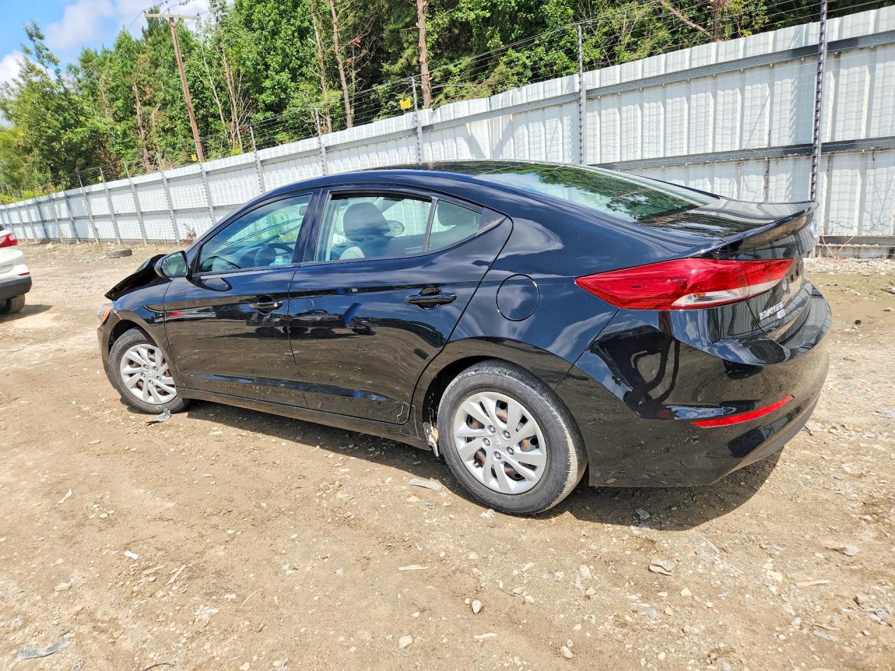2018 Hyundai Elantra Se Black vin: 5NPD74LF8JH319977