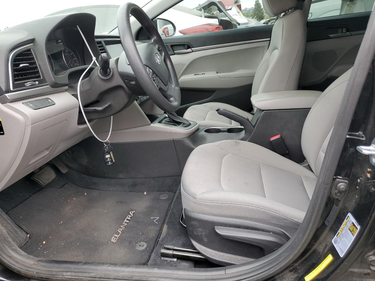 2018 Hyundai Elantra Se Black vin: 5NPD74LF8JH383307