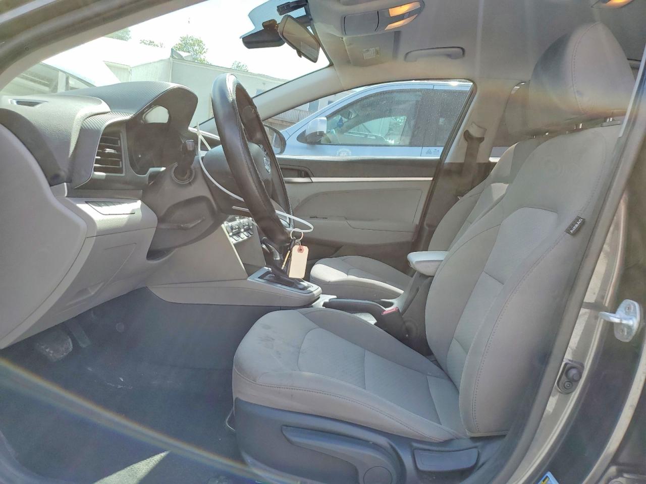 2020 Hyundai Elantra Se Серый vin: 5NPD74LF8LH601491