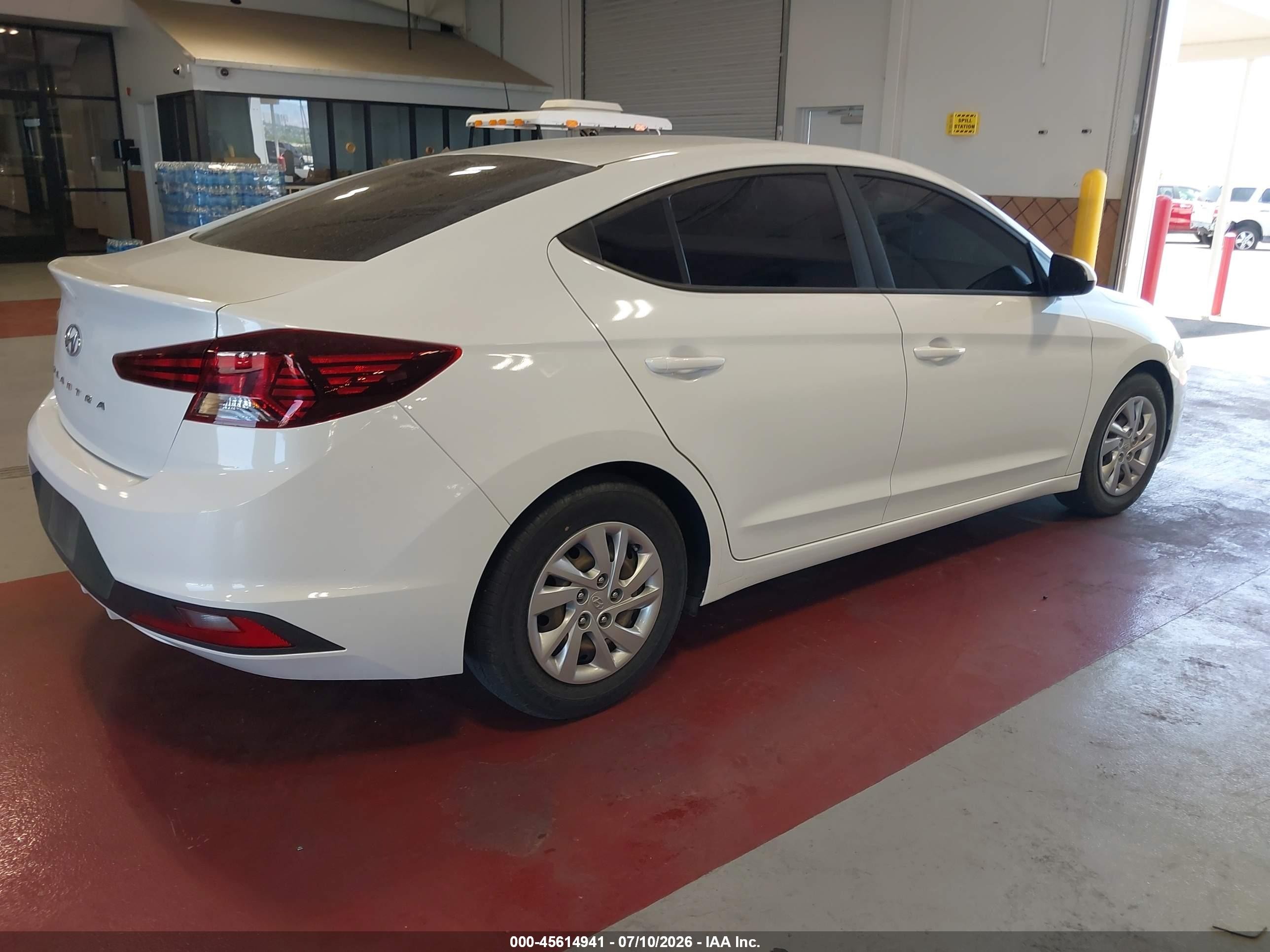 2020 Hyundai Elantra Se Белый vin: 5NPD74LF8LH608845